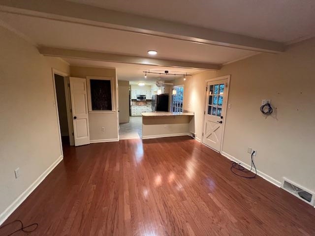 7215 CEDAR LN
