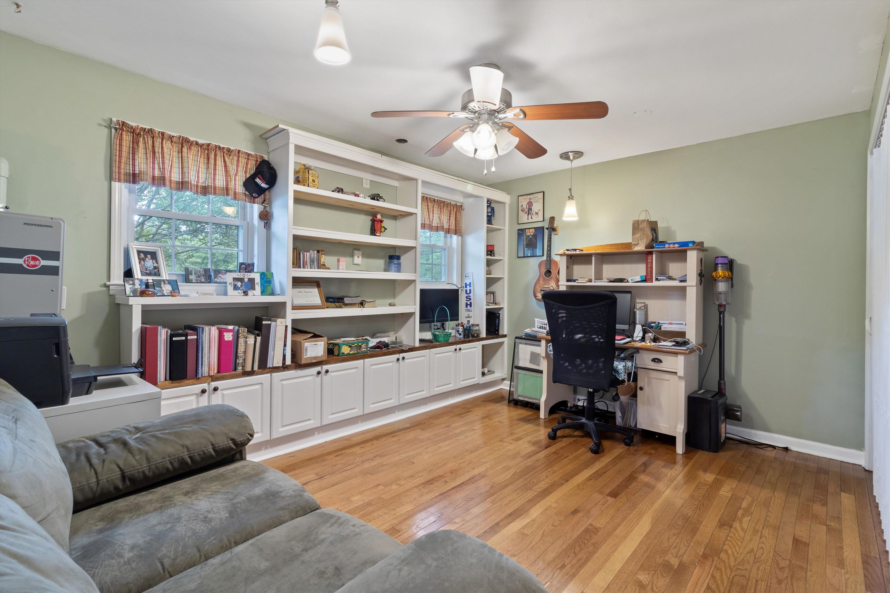 3589 BROADWAY RD