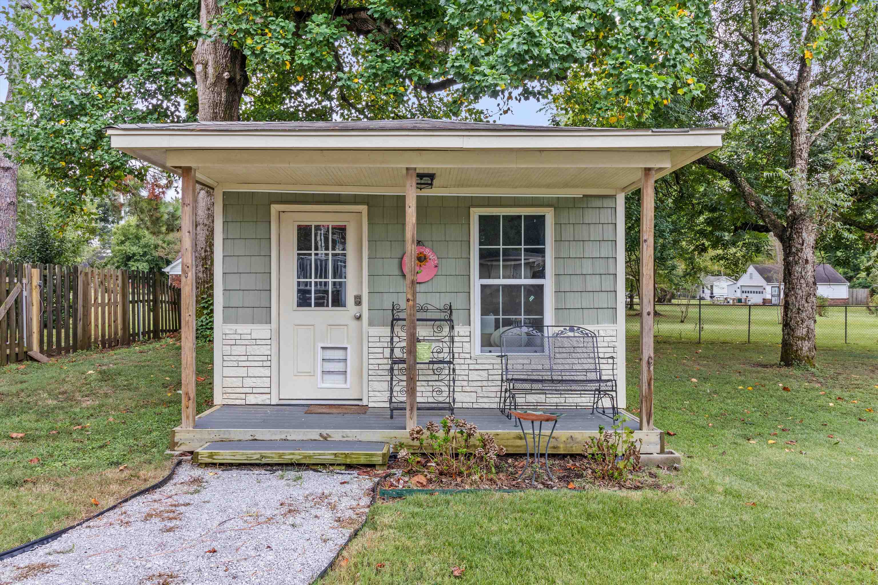 3589 BROADWAY RD