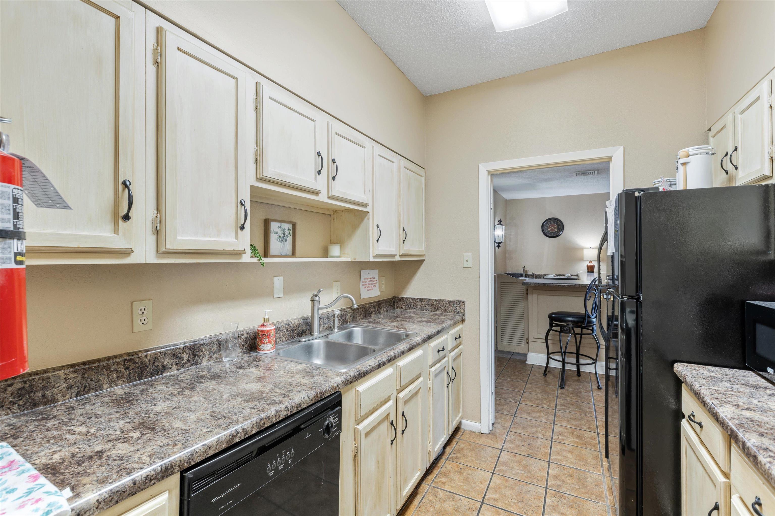 4777 AUDUBON VIEW CIR Unit: 1