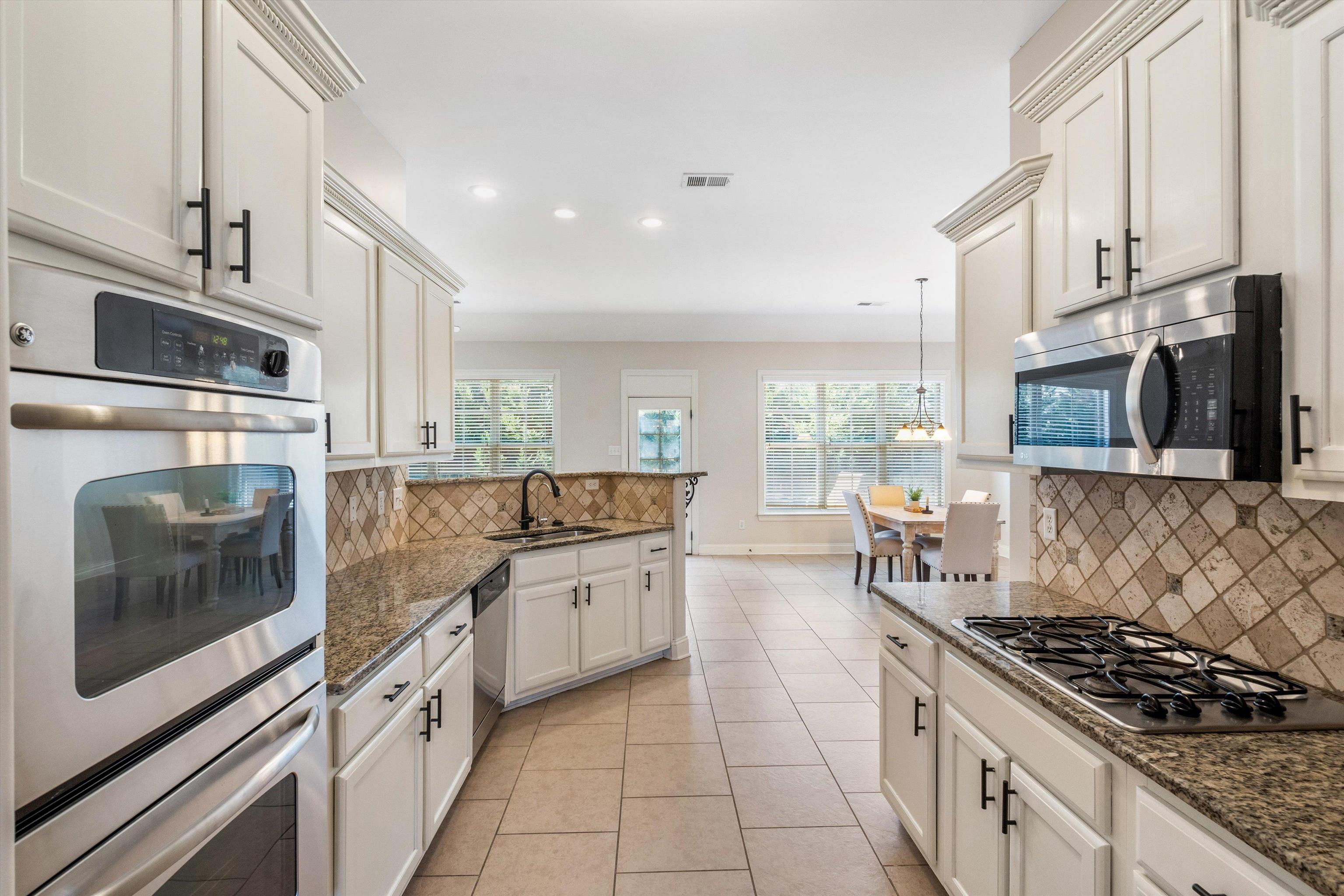1341 RAINDROP DR