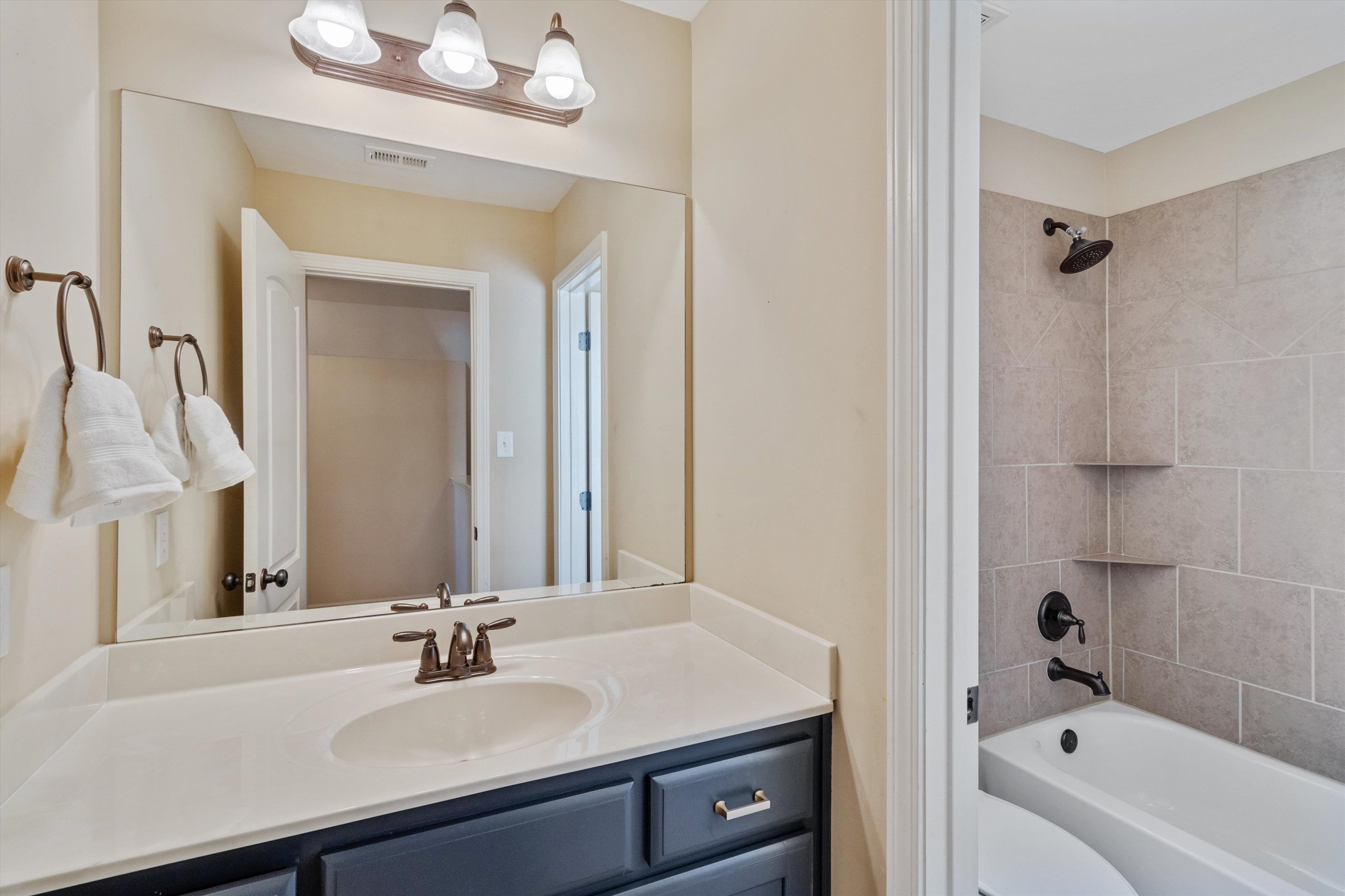 1341 RAINDROP DR
