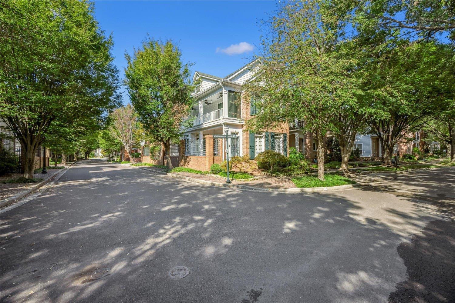 547 MONTEIGNE BLVD