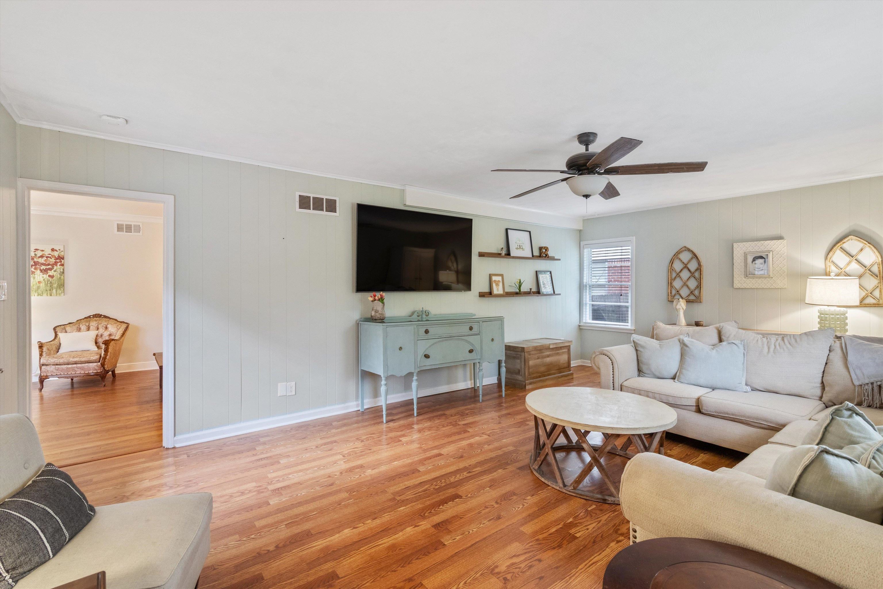 1118 PERKINS TER
