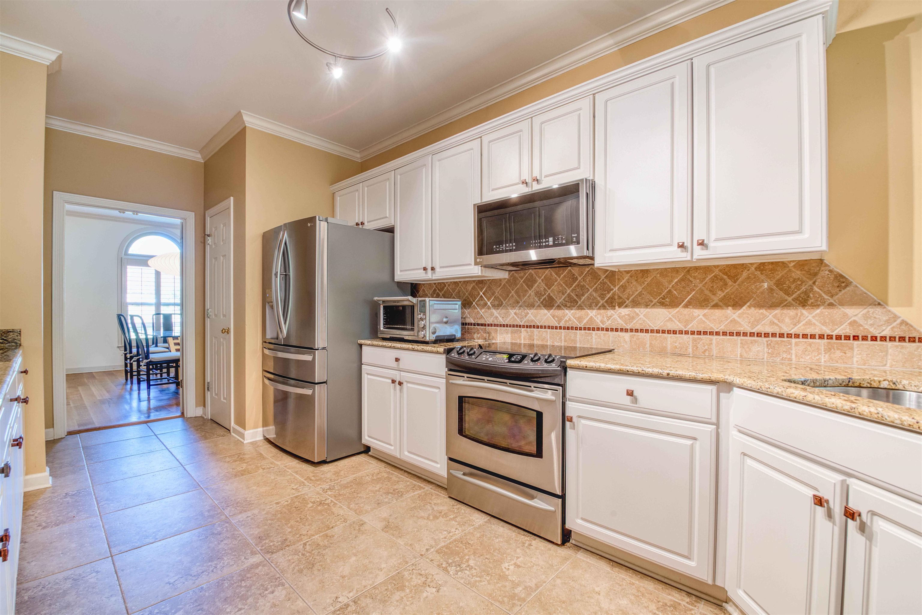 8795 S POPLAR LAKE DR