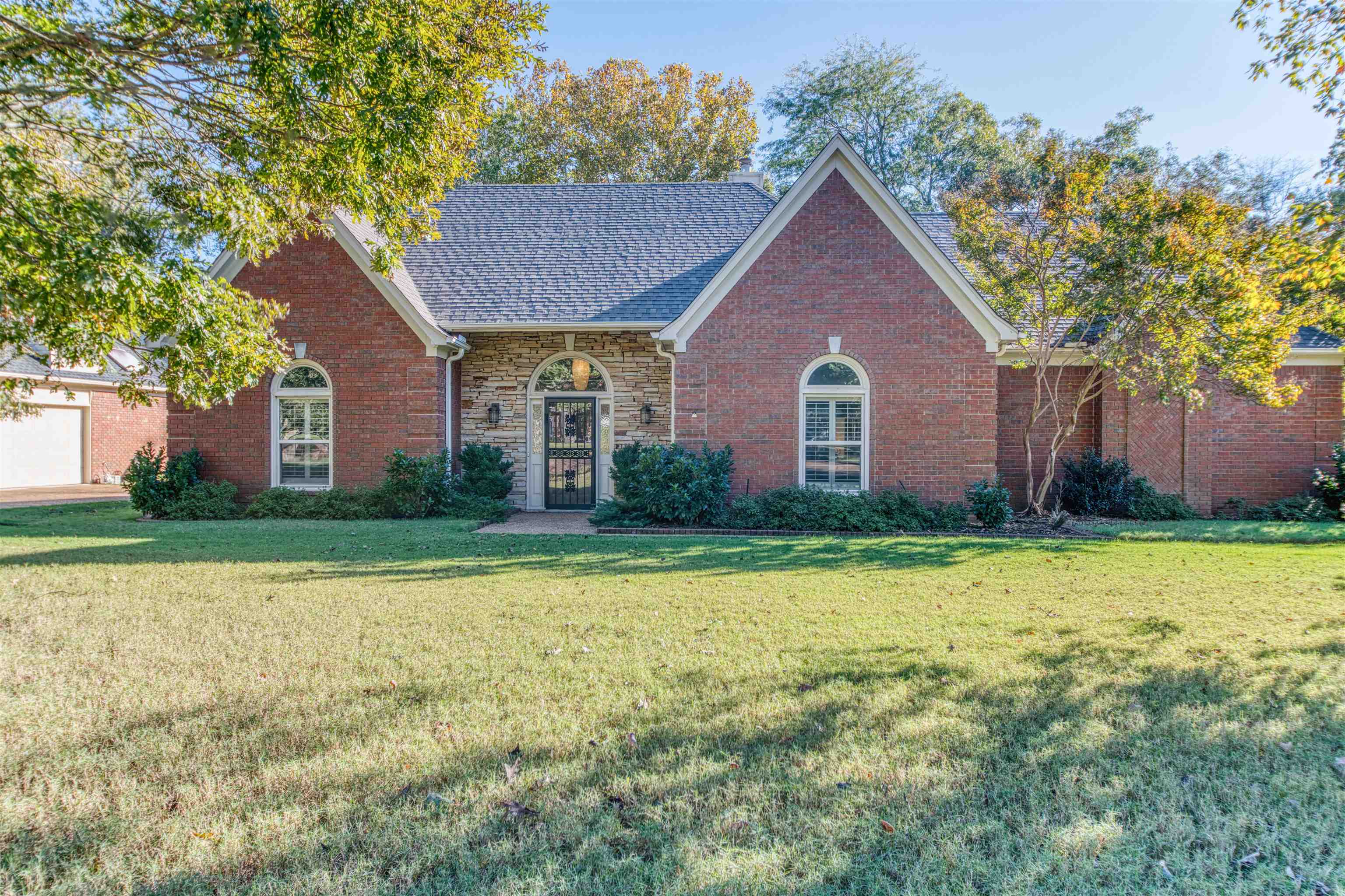 8795 S POPLAR LAKE DR