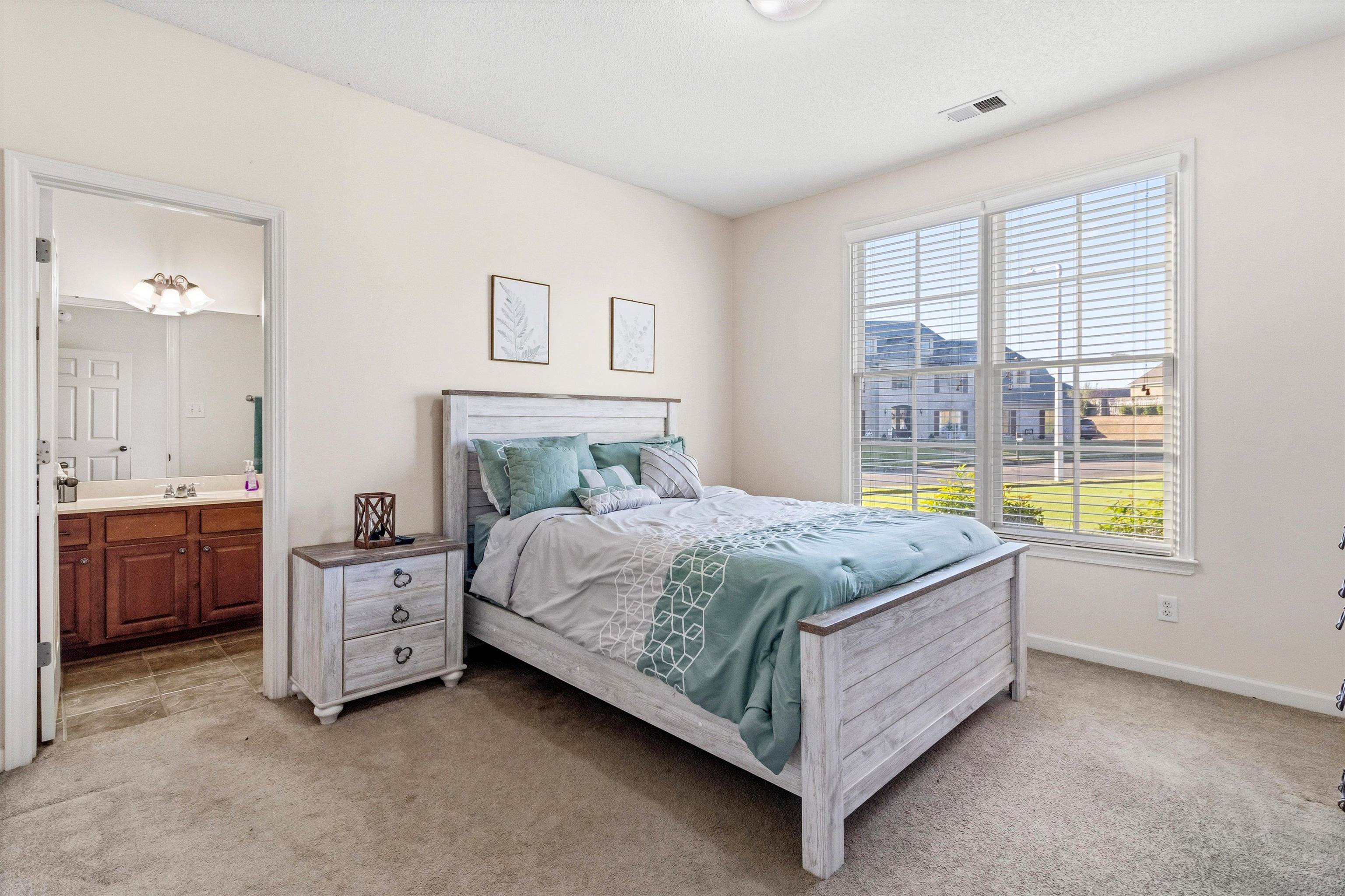 5480 WOOD RIDGE CV