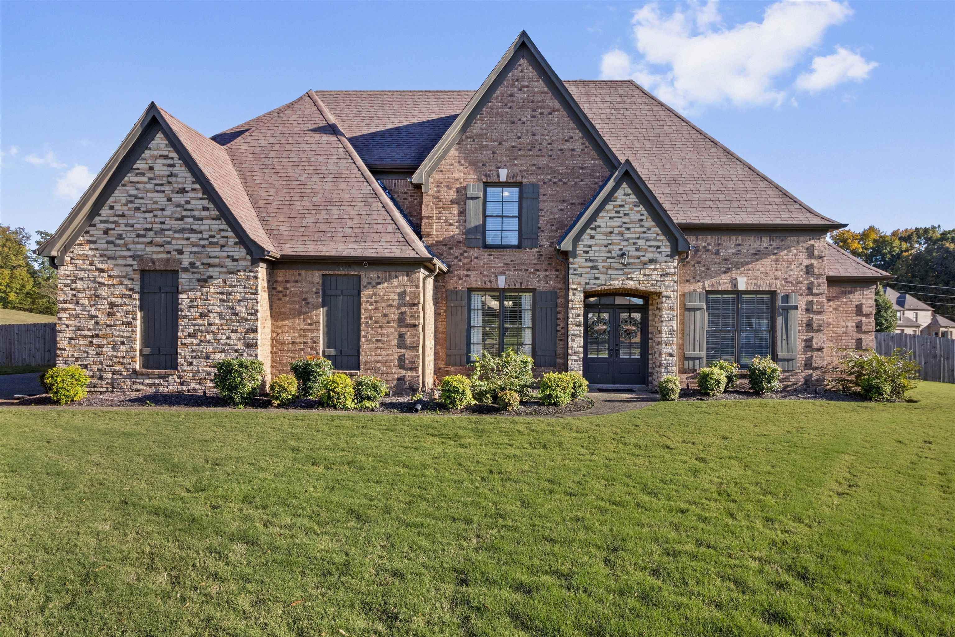 5480 WOOD RIDGE CV