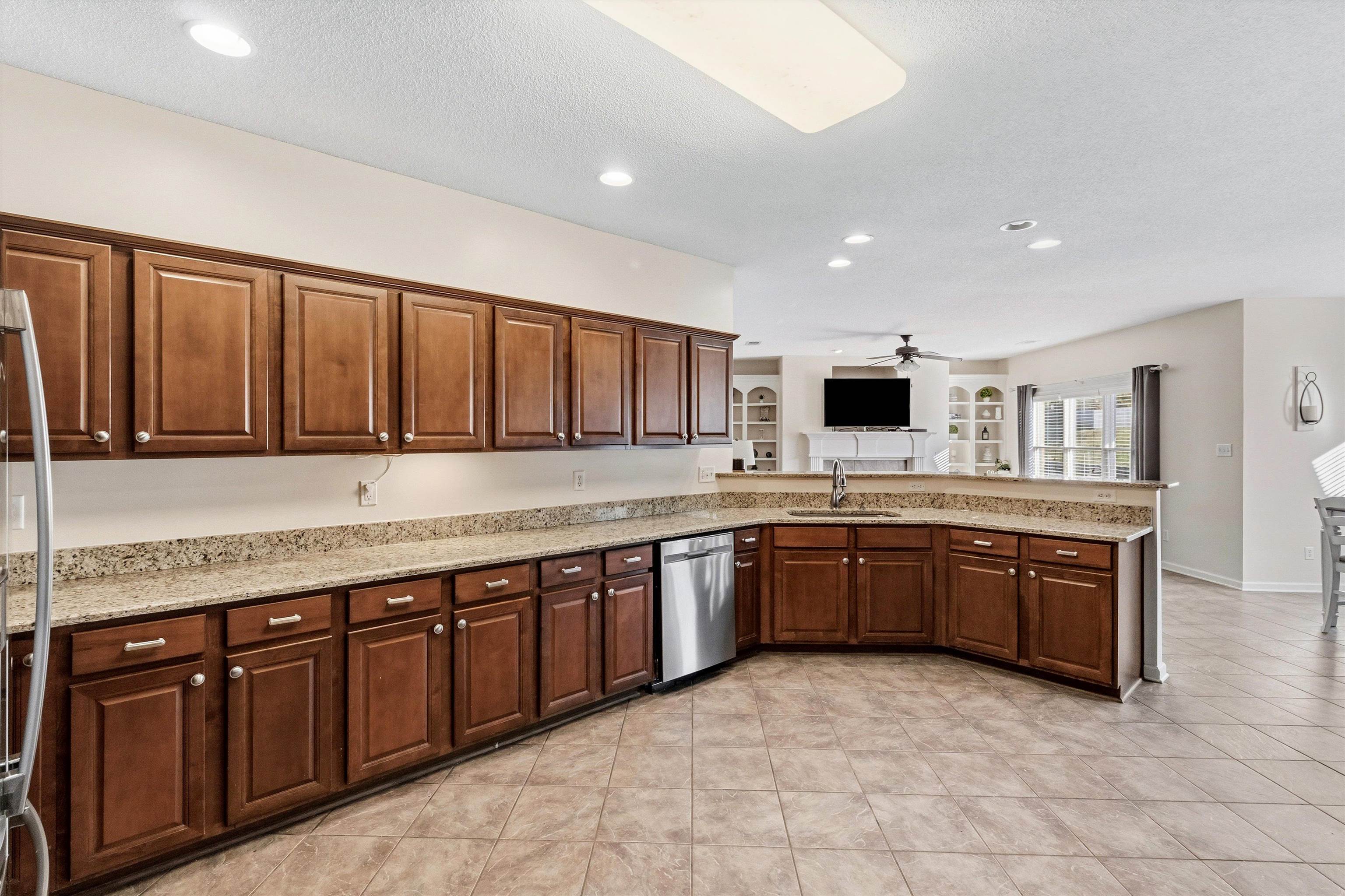 5480 WOOD RIDGE CV