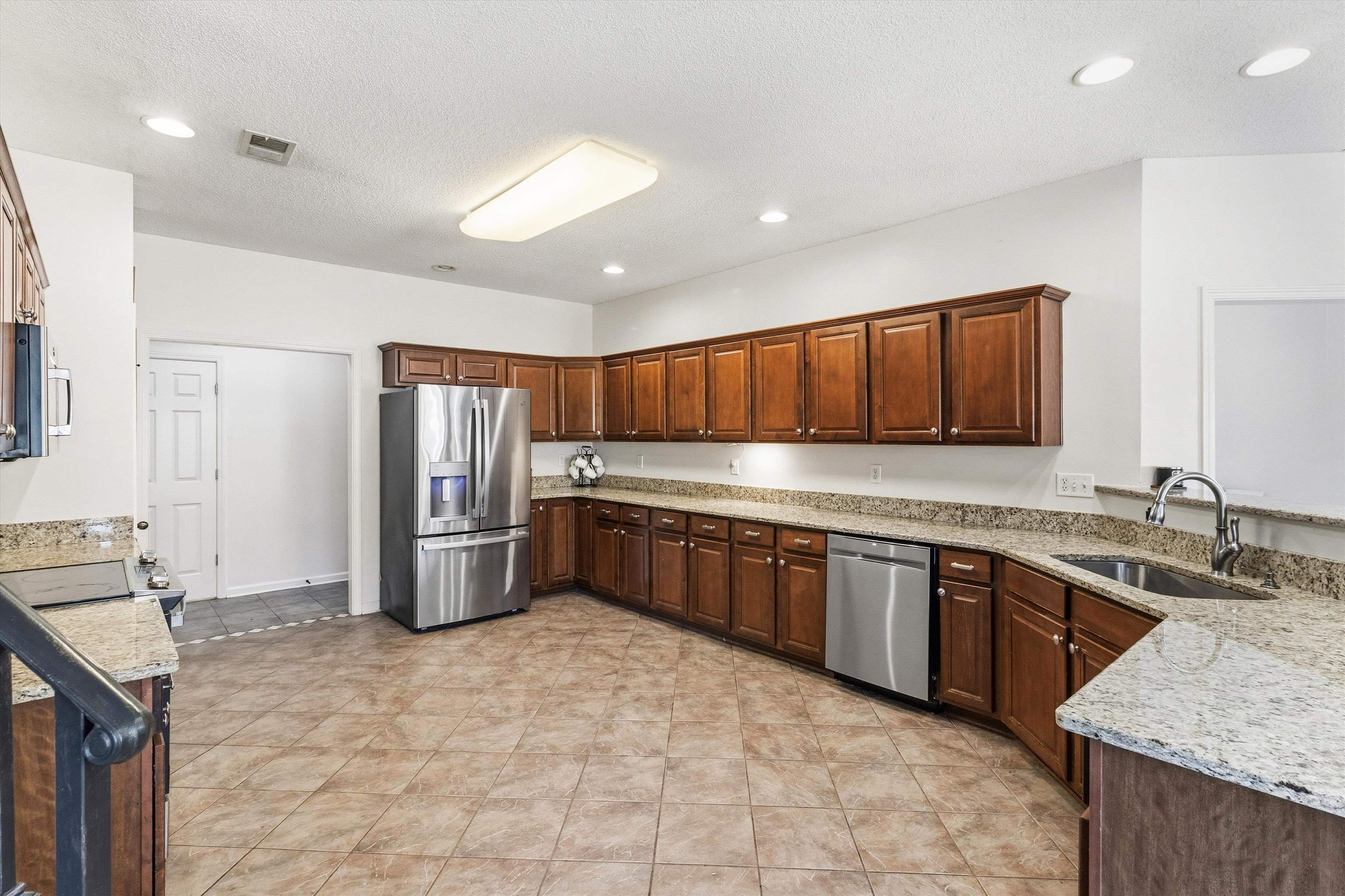 5480 WOOD RIDGE CV
