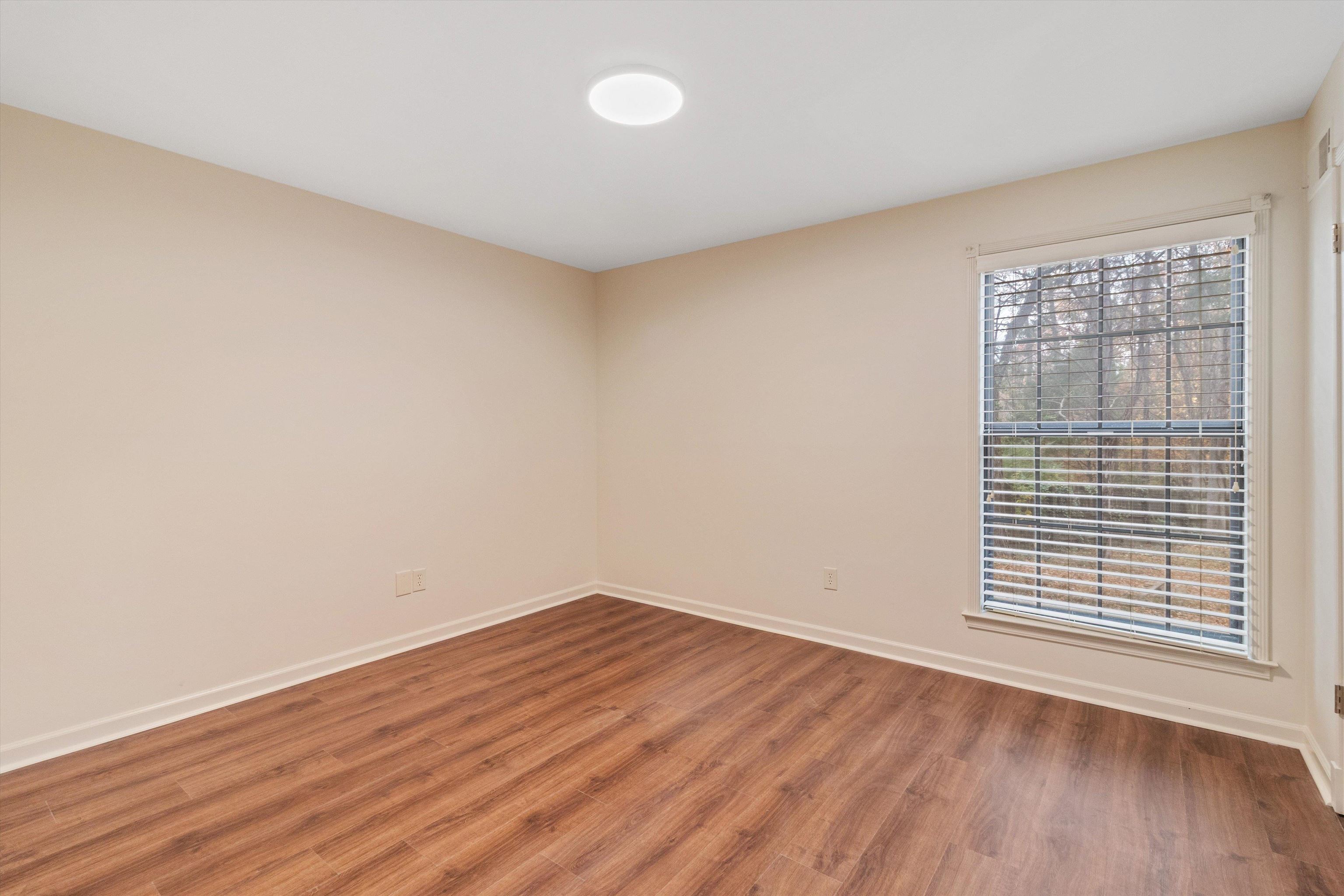63 VINE GROVE LN