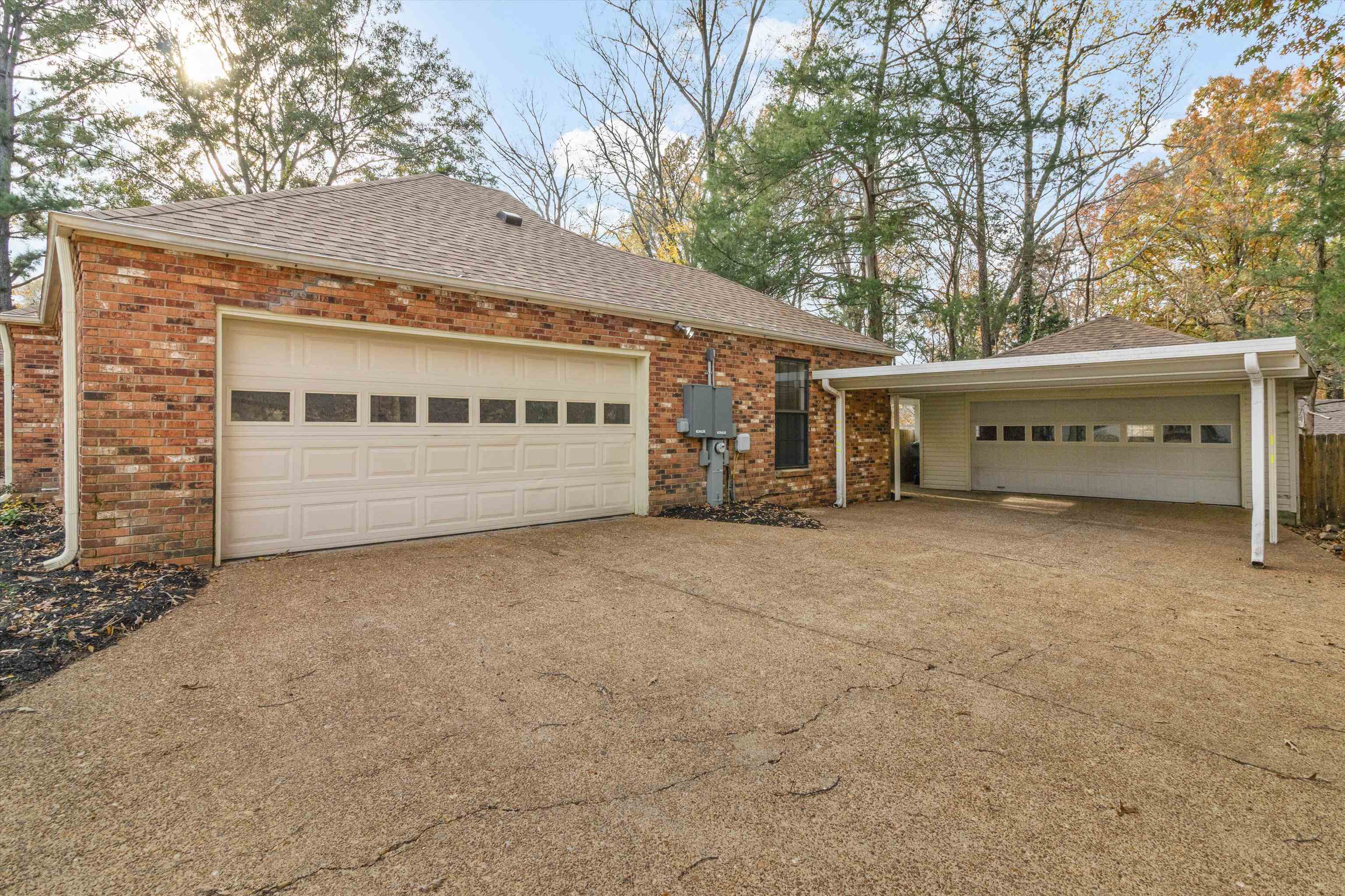63 VINE GROVE LN