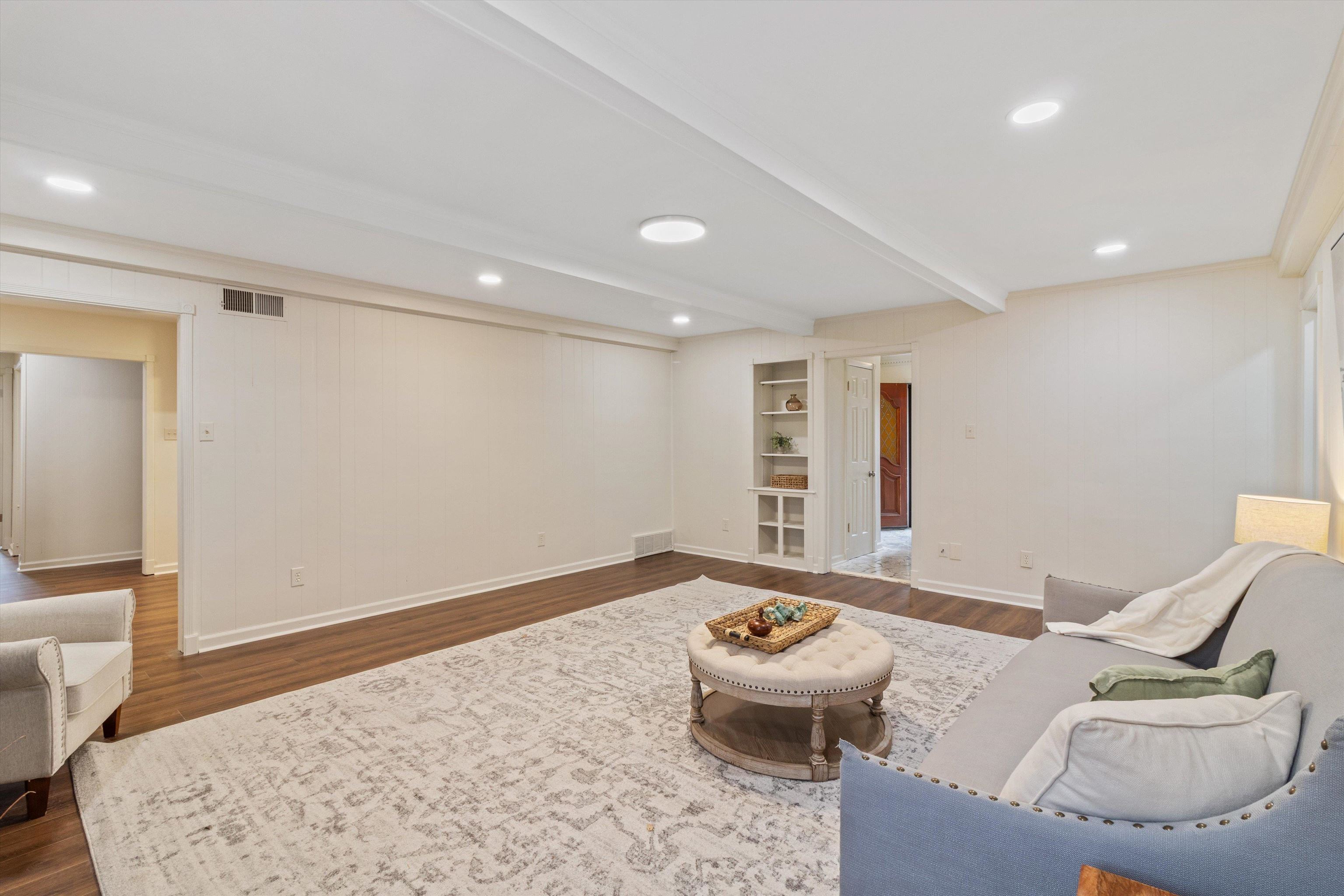 63 VINE GROVE LN