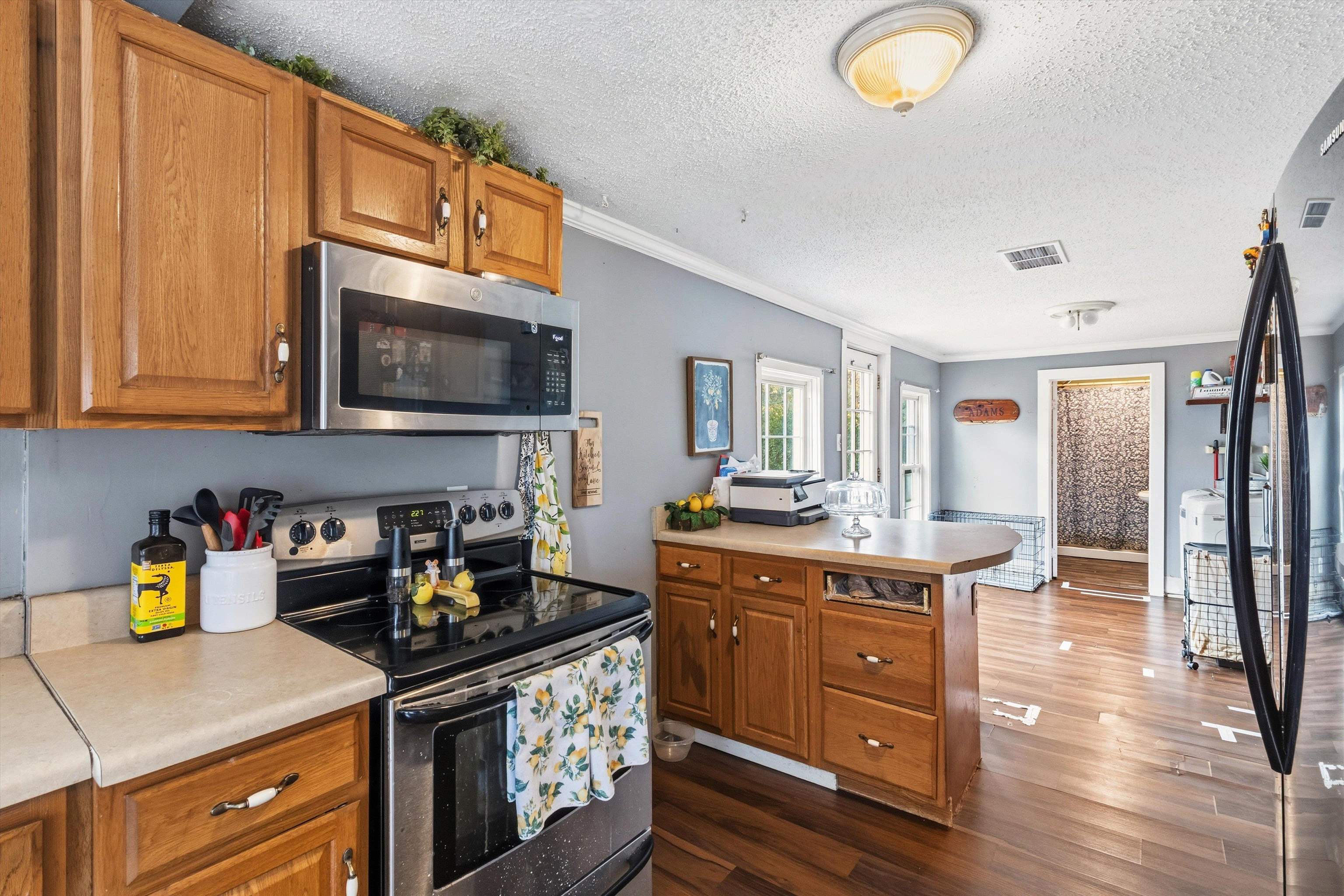 7589 PLEASANT RIDGE RD