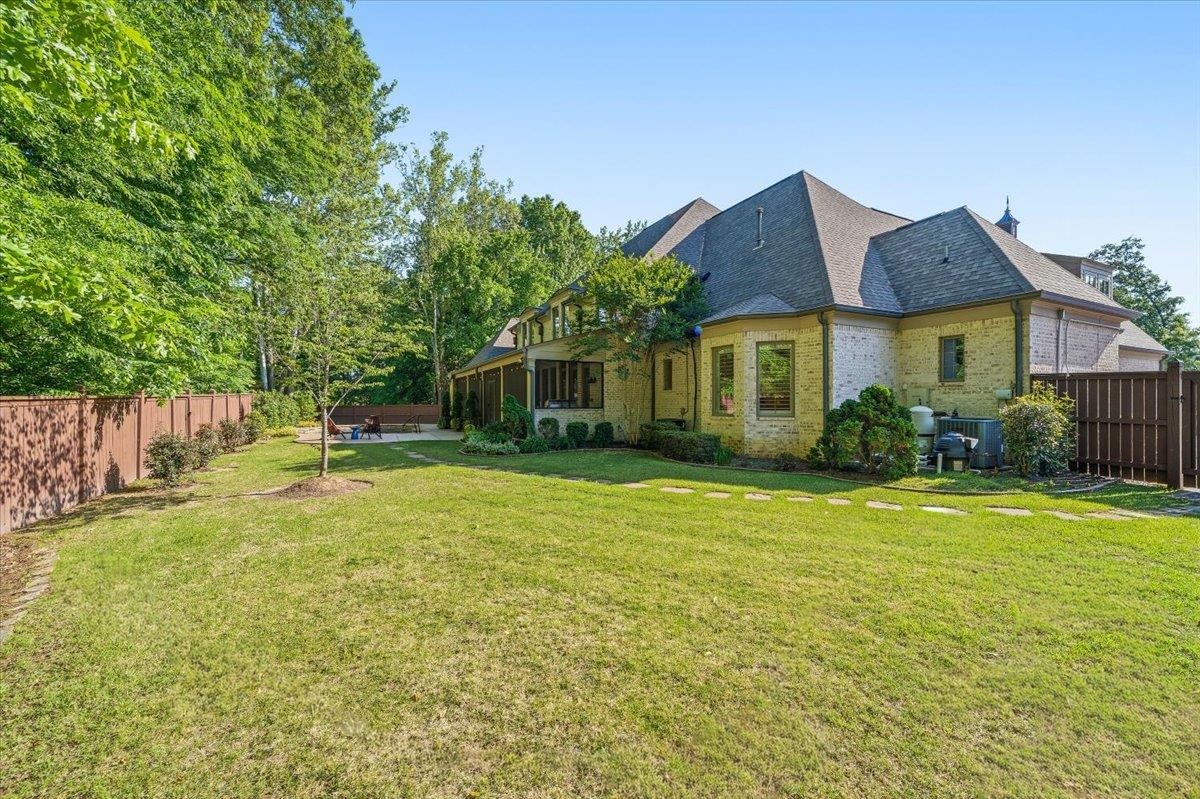 547 LAMBS BROOK LN