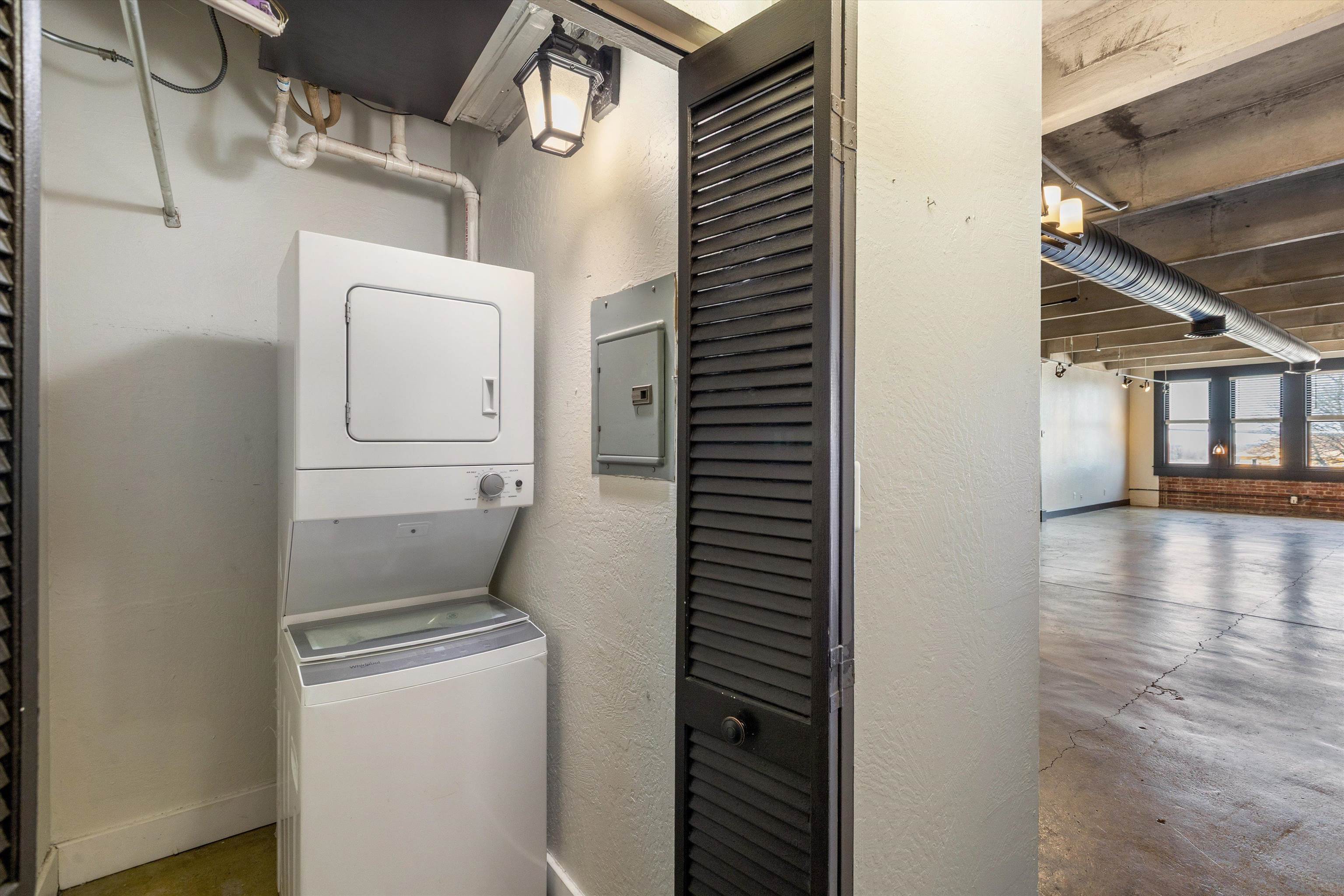 408 S FRONT ST Unit: 413