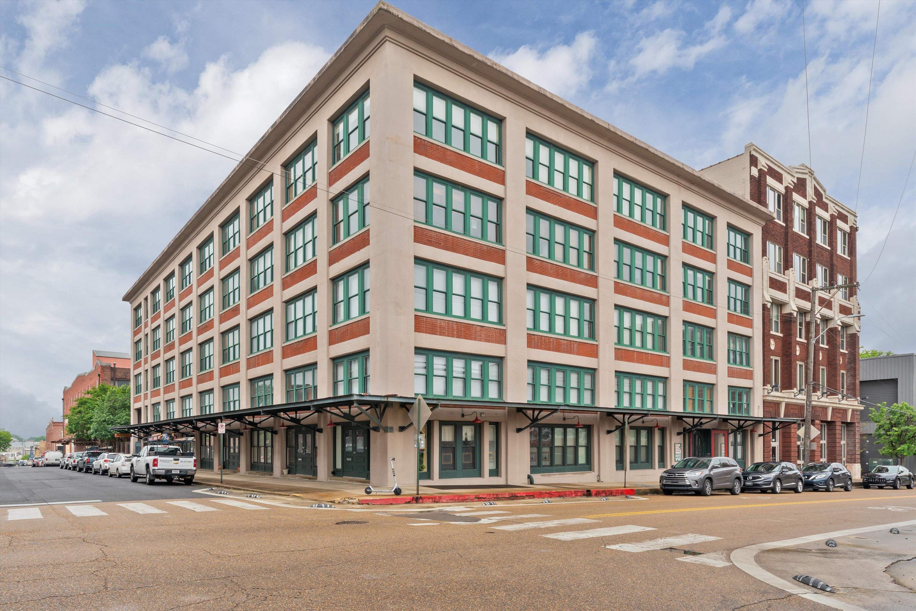 408 S FRONT ST Unit: 413