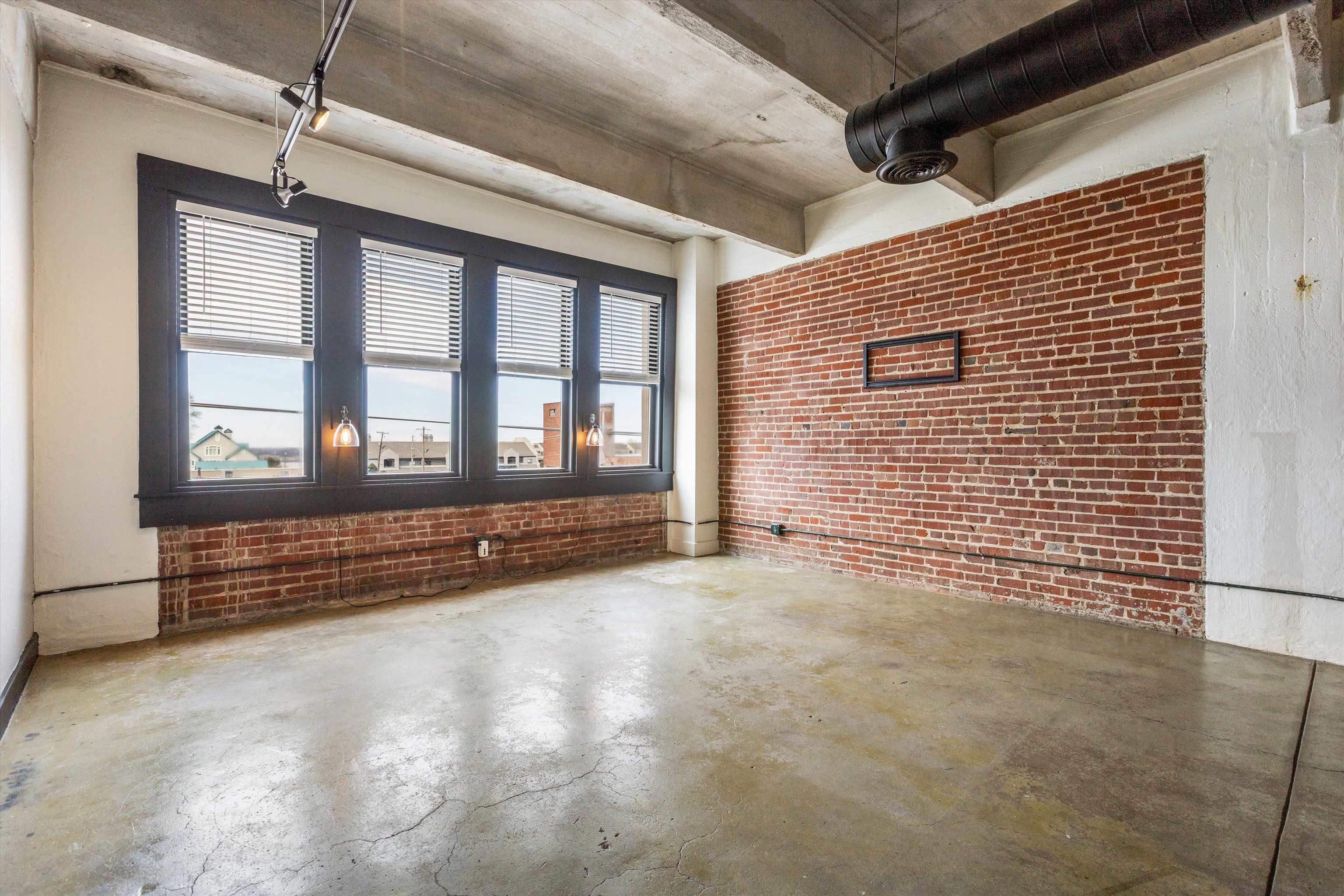 408 S FRONT ST Unit: 413