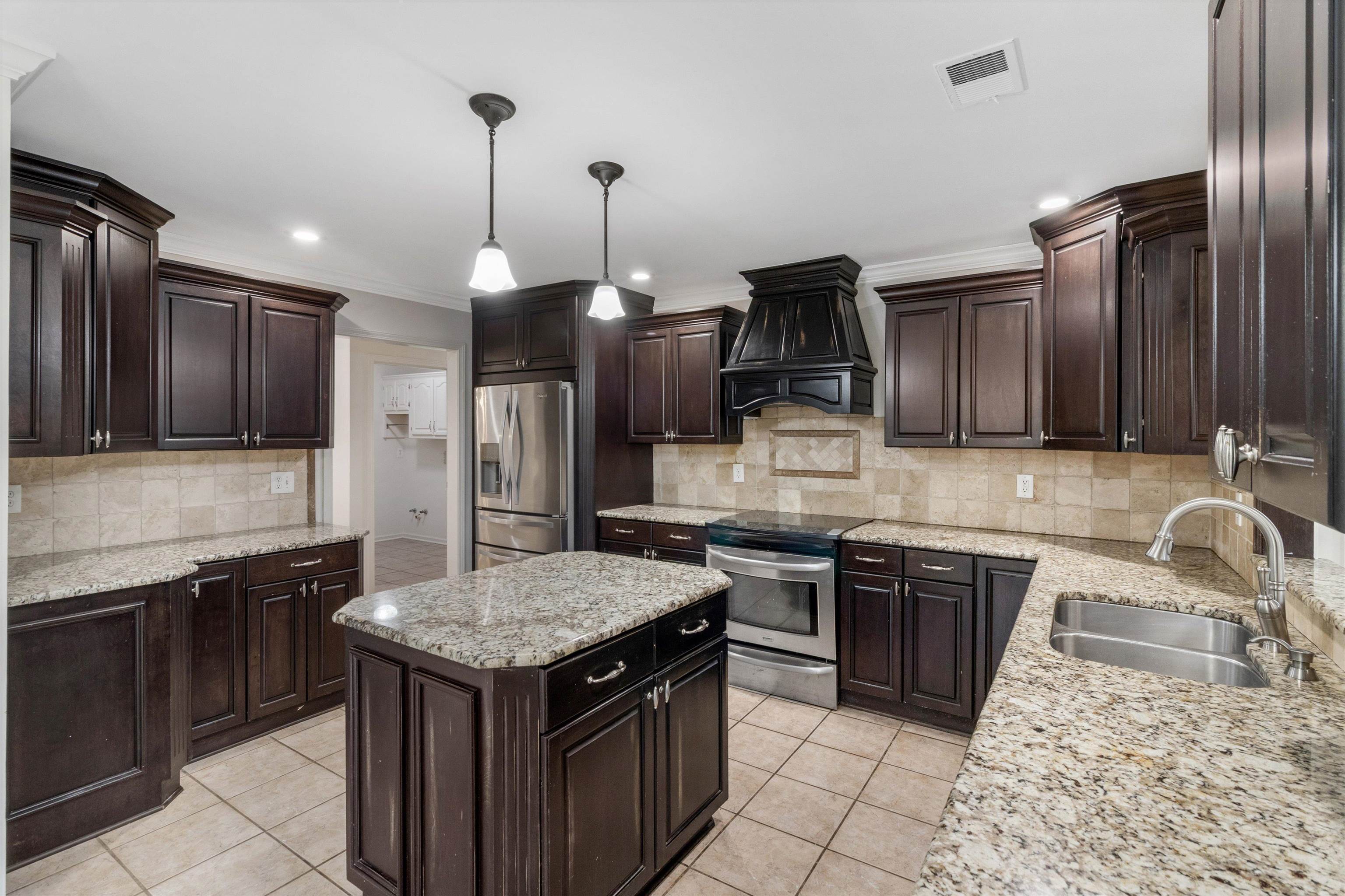 664 WOOD VALLEY DR