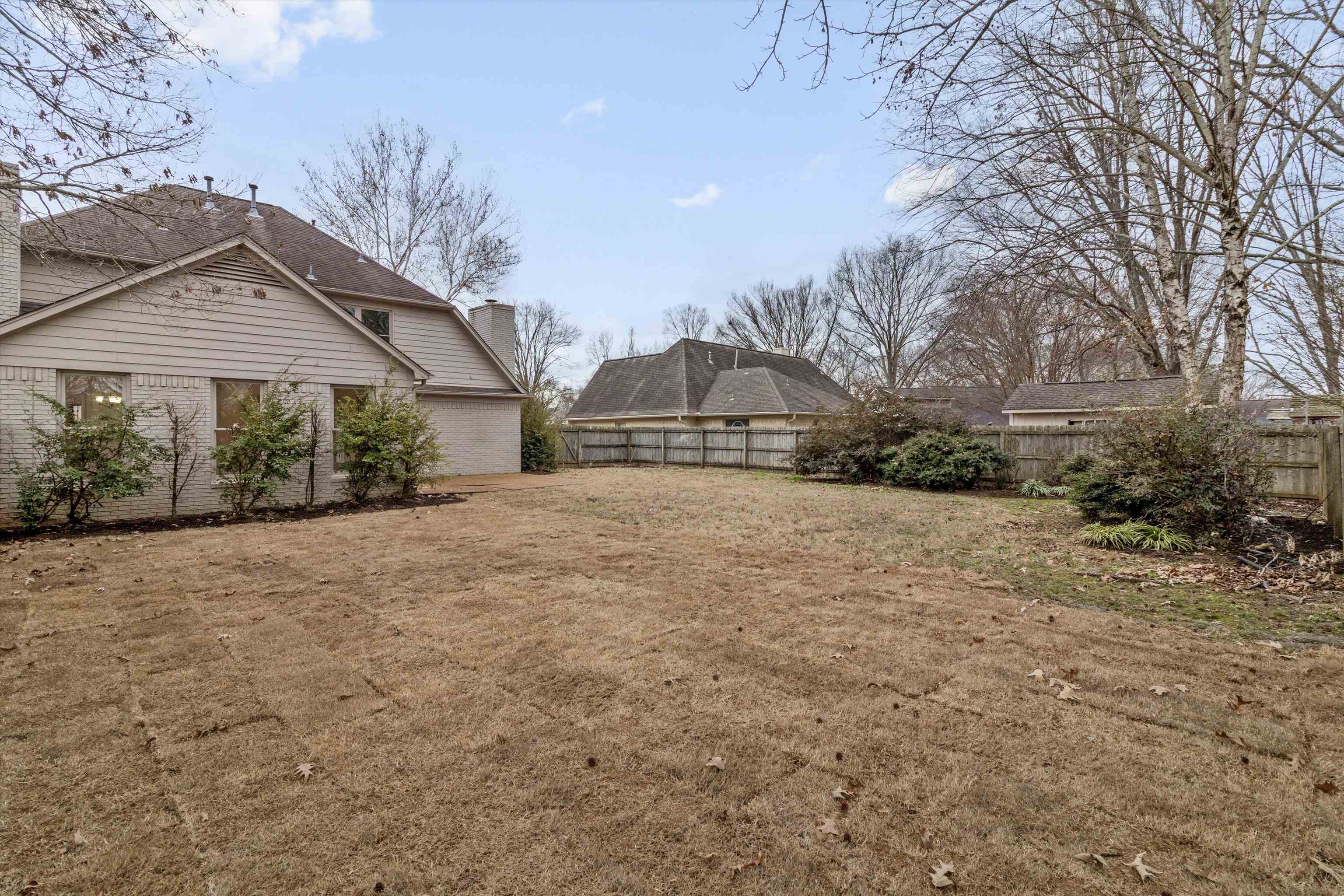 664 WOOD VALLEY DR