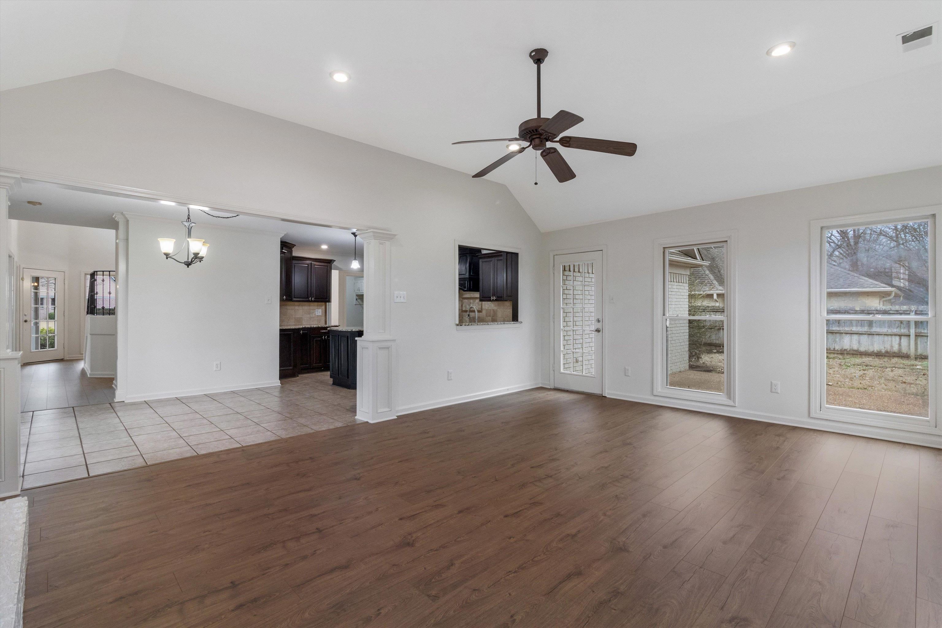 664 WOOD VALLEY DR
