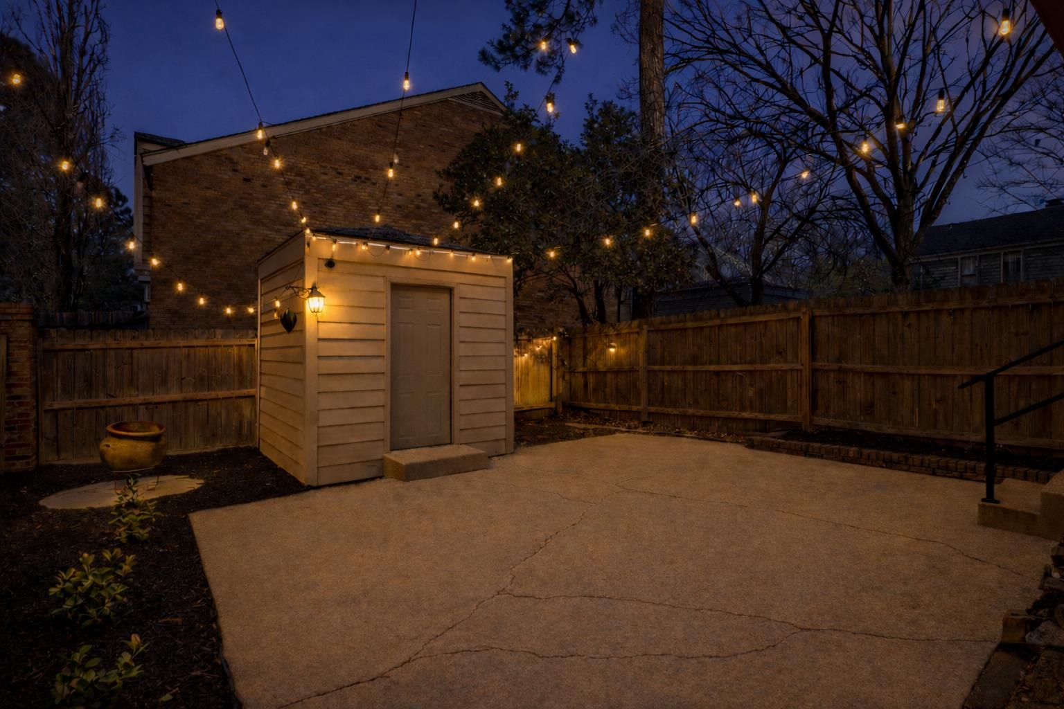 6902 MIDHURST DR Unit: 6902