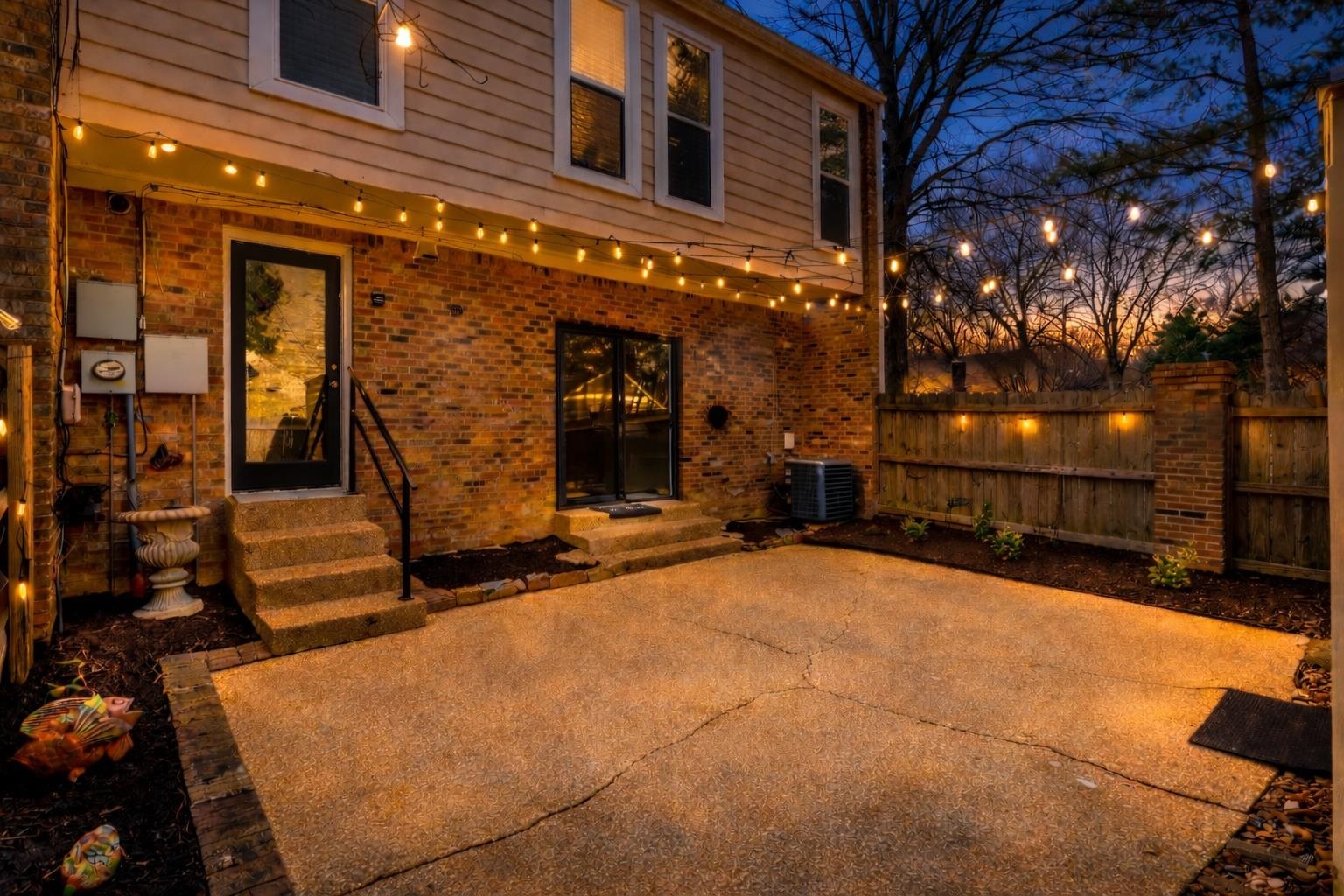 6902 MIDHURST DR Unit: 6902