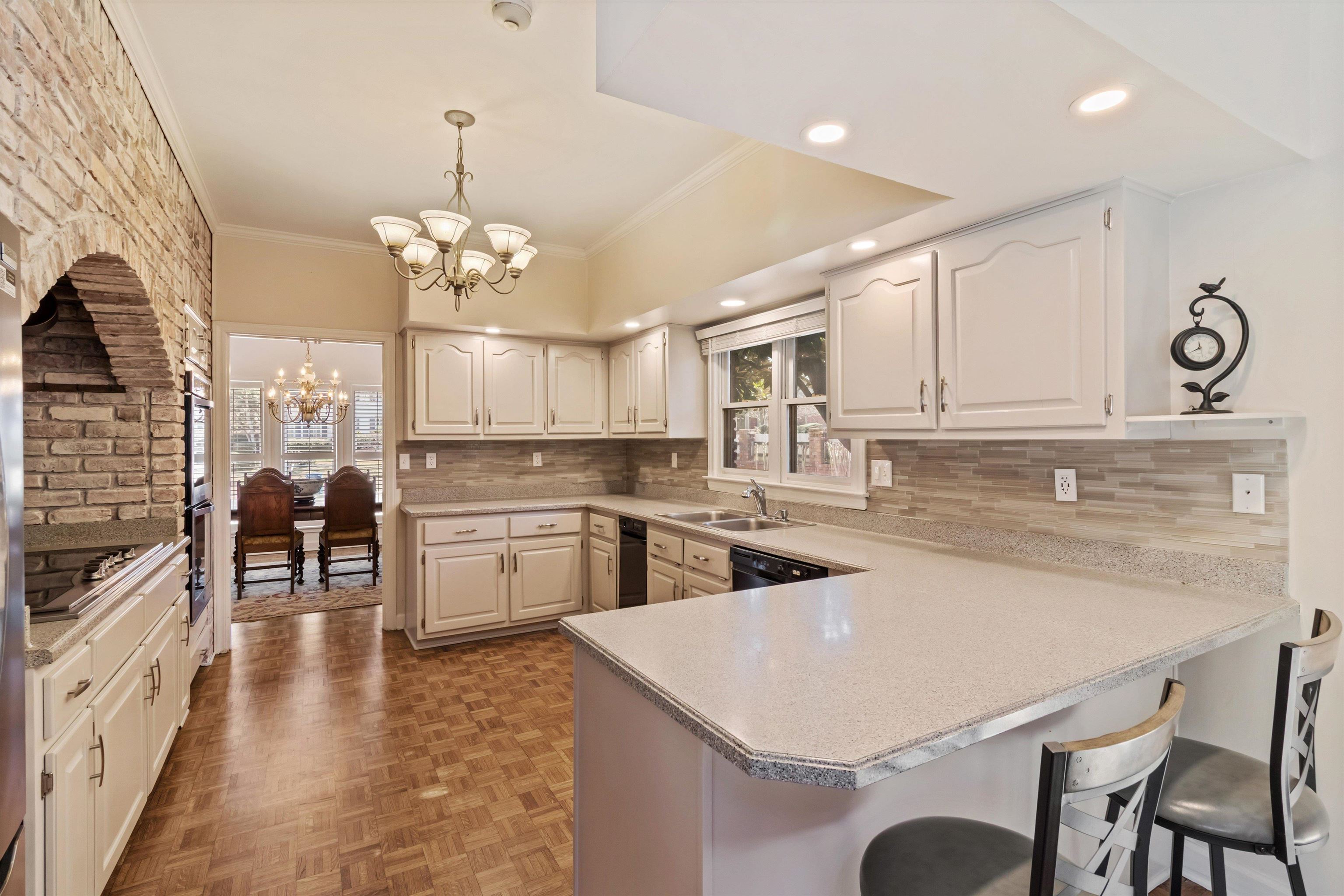 2973 OAKLEIGH LN