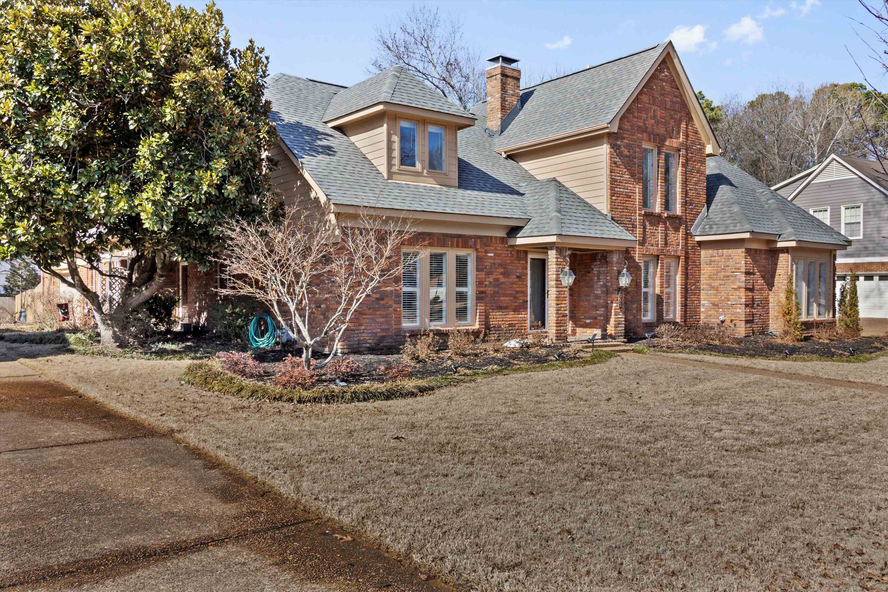 2973 OAKLEIGH LN