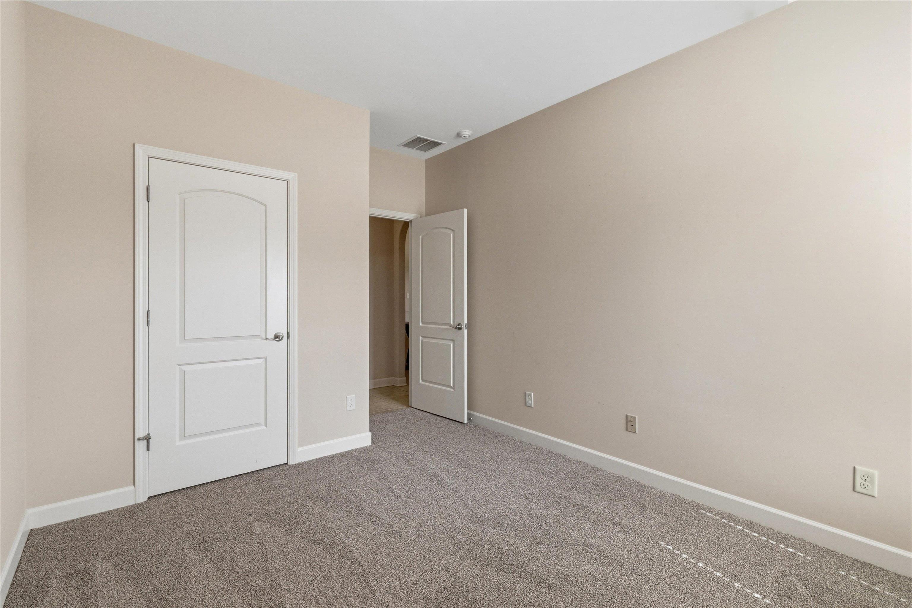 104 ST ANDREWS DR Unit: 104