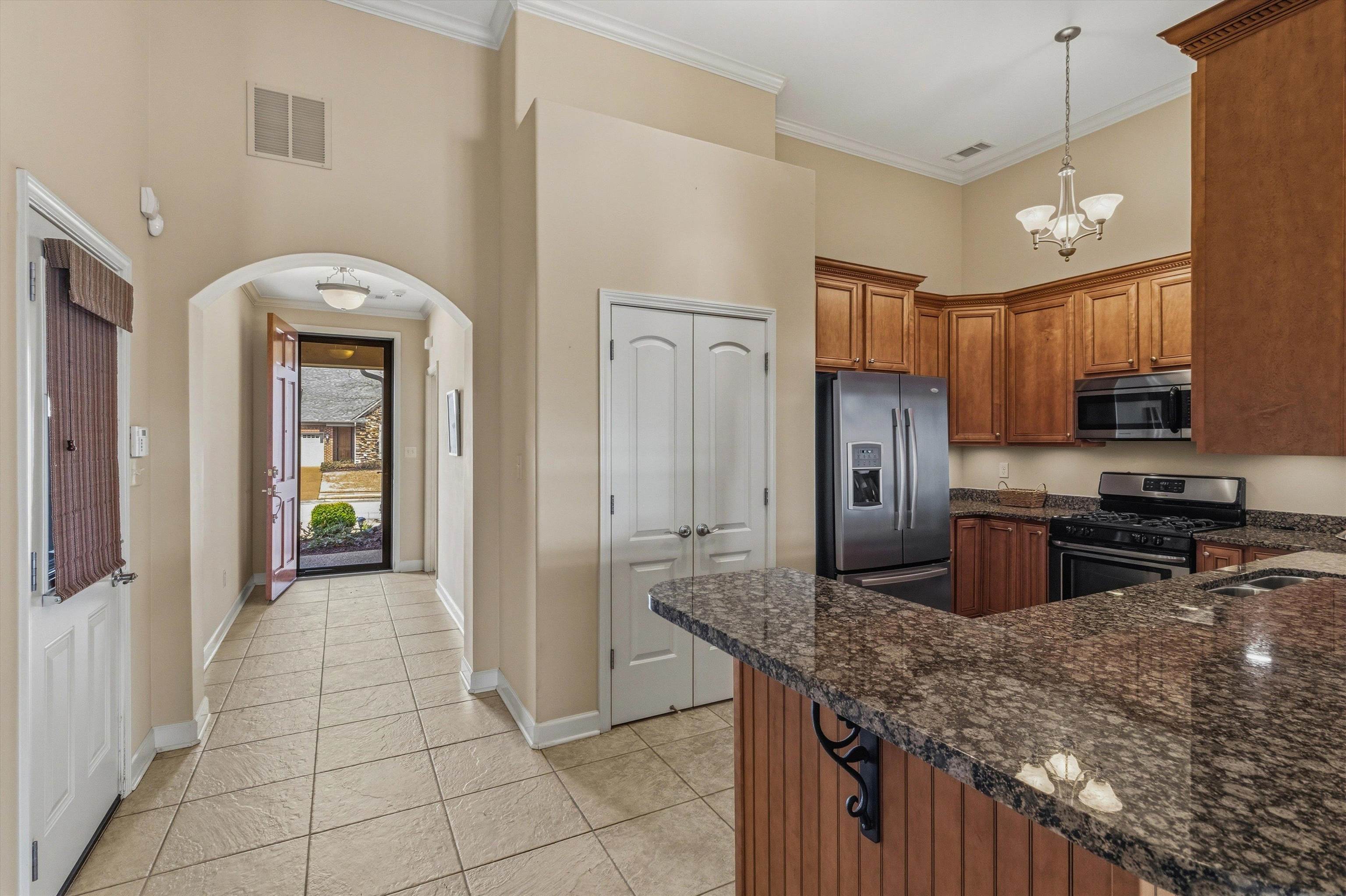 104 ST ANDREWS DR Unit: 104