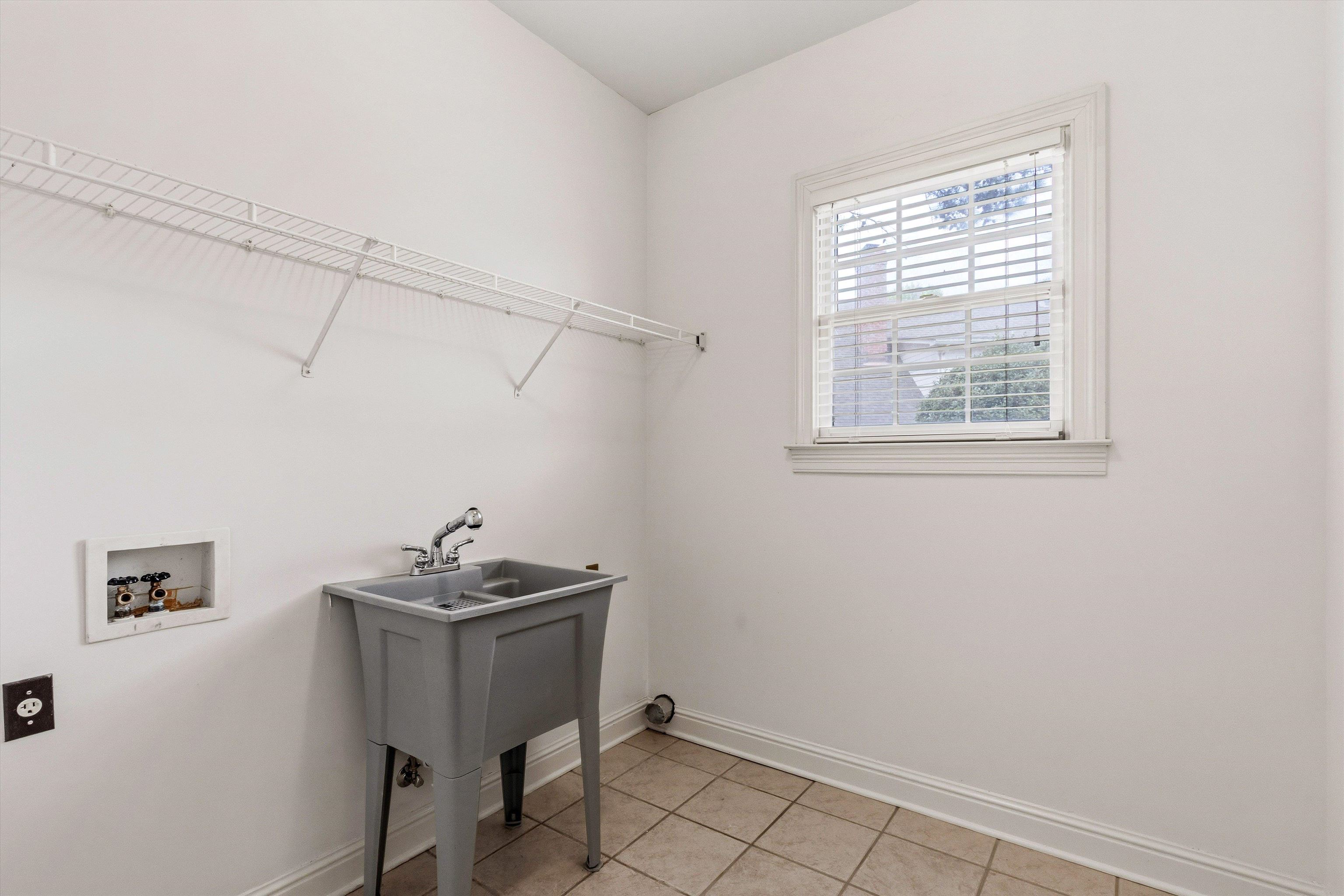 2168 NESHOBA NOOK CIR