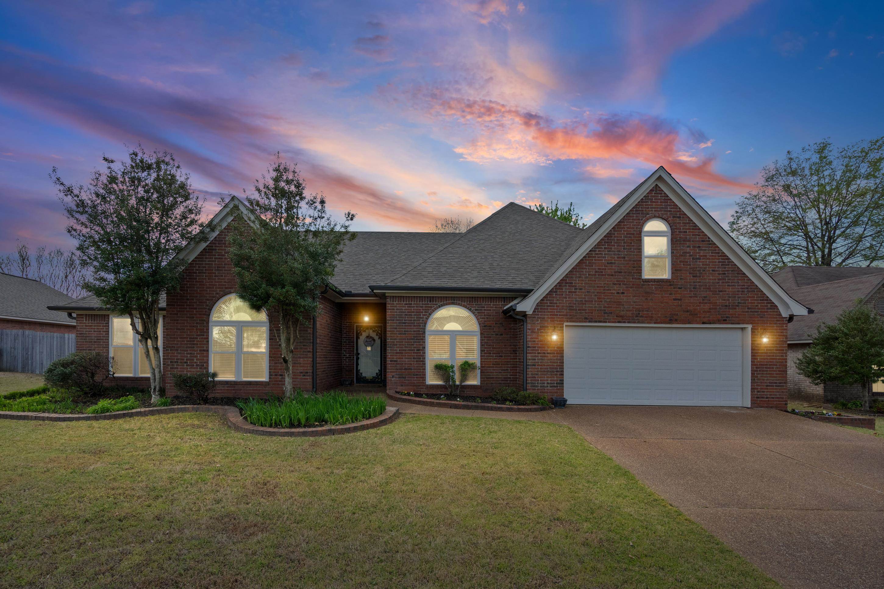 1301 WOLF LAIR DR