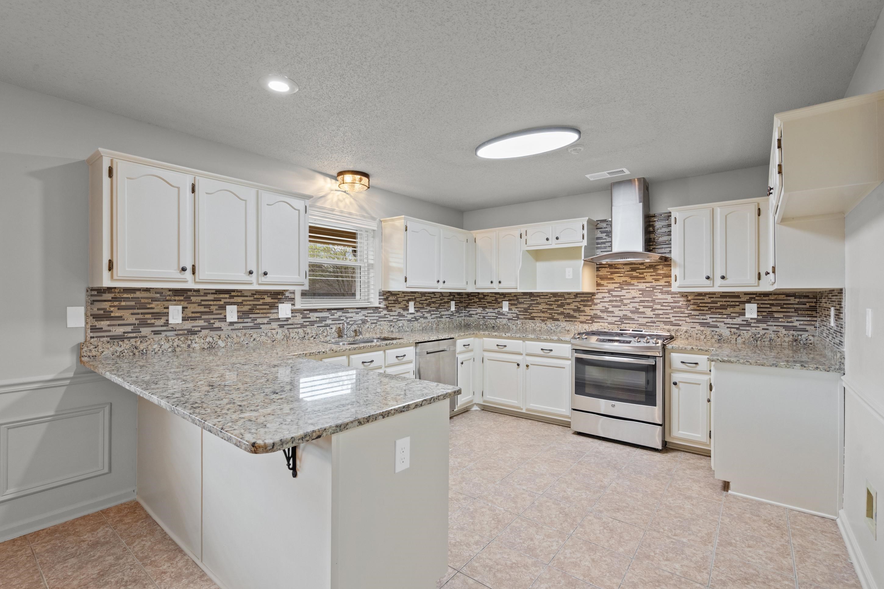 1301 WOLF LAIR DR