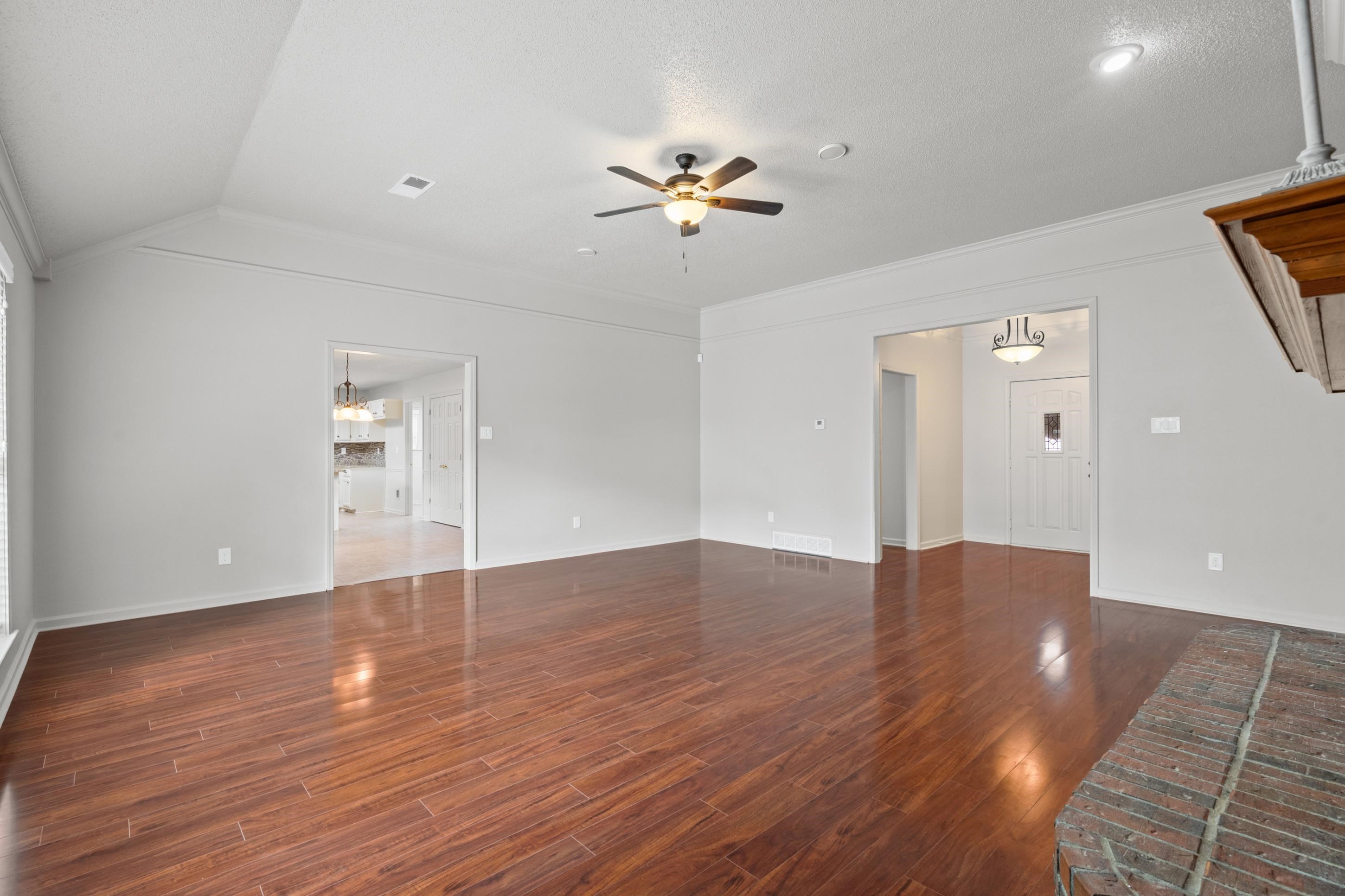 1301 WOLF LAIR DR
