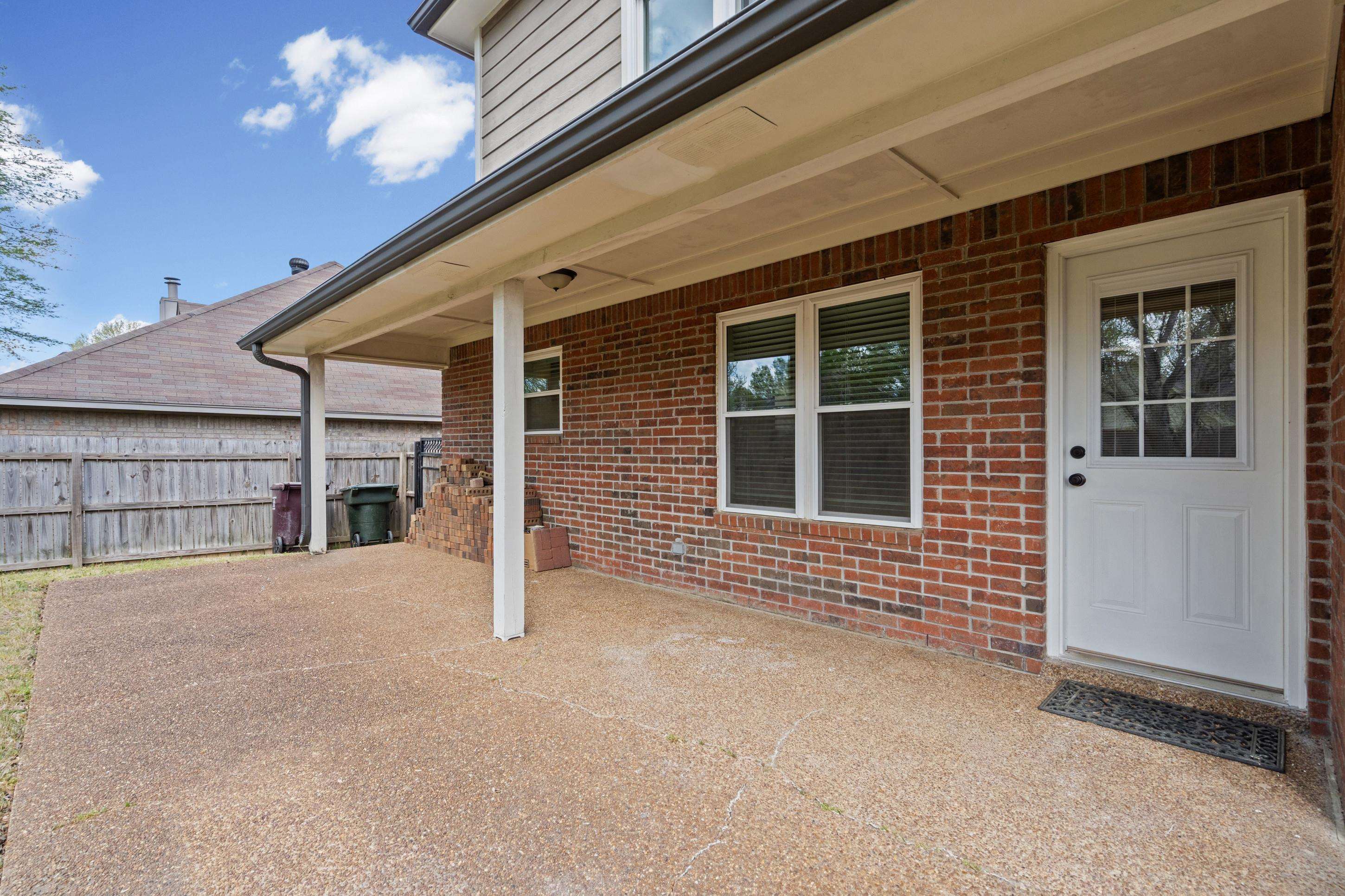 1301 WOLF LAIR DR