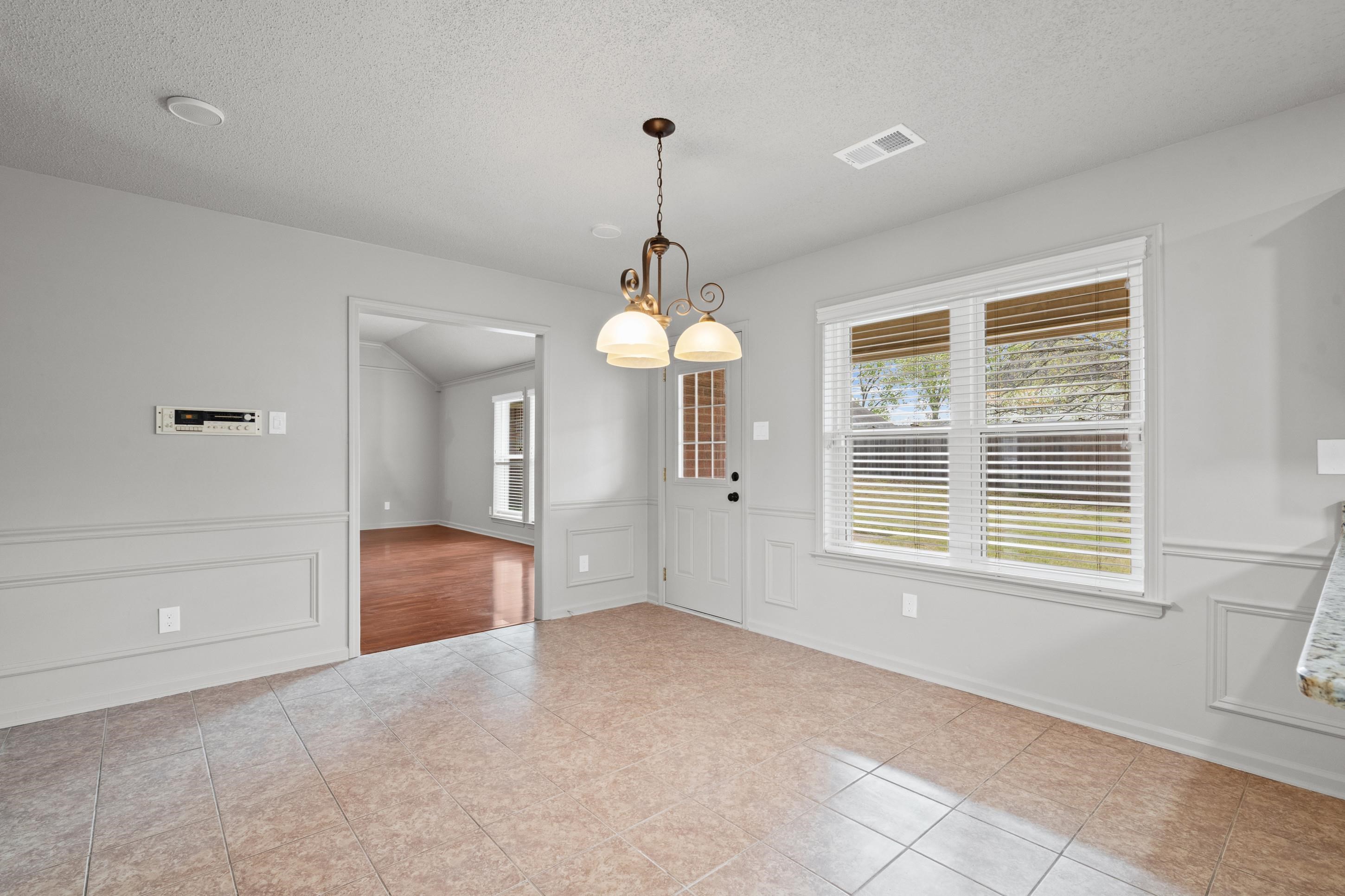 1301 WOLF LAIR DR