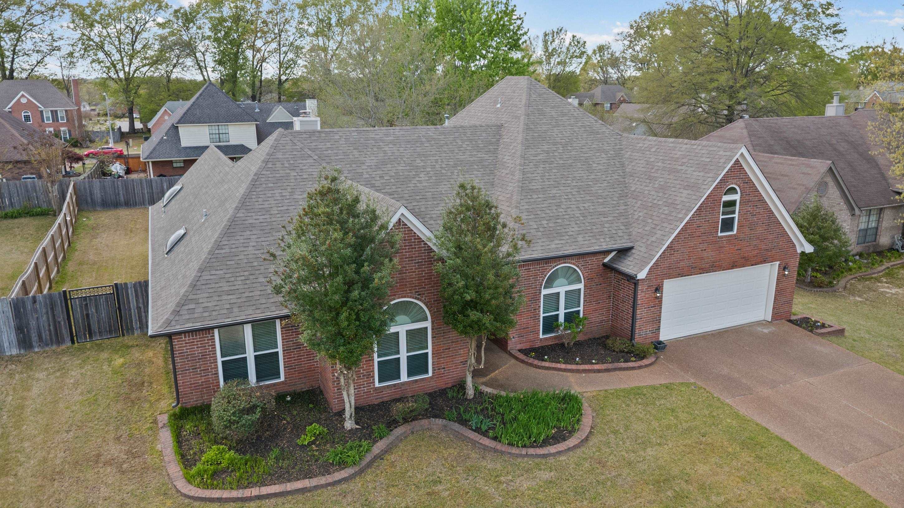 1301 WOLF LAIR DR