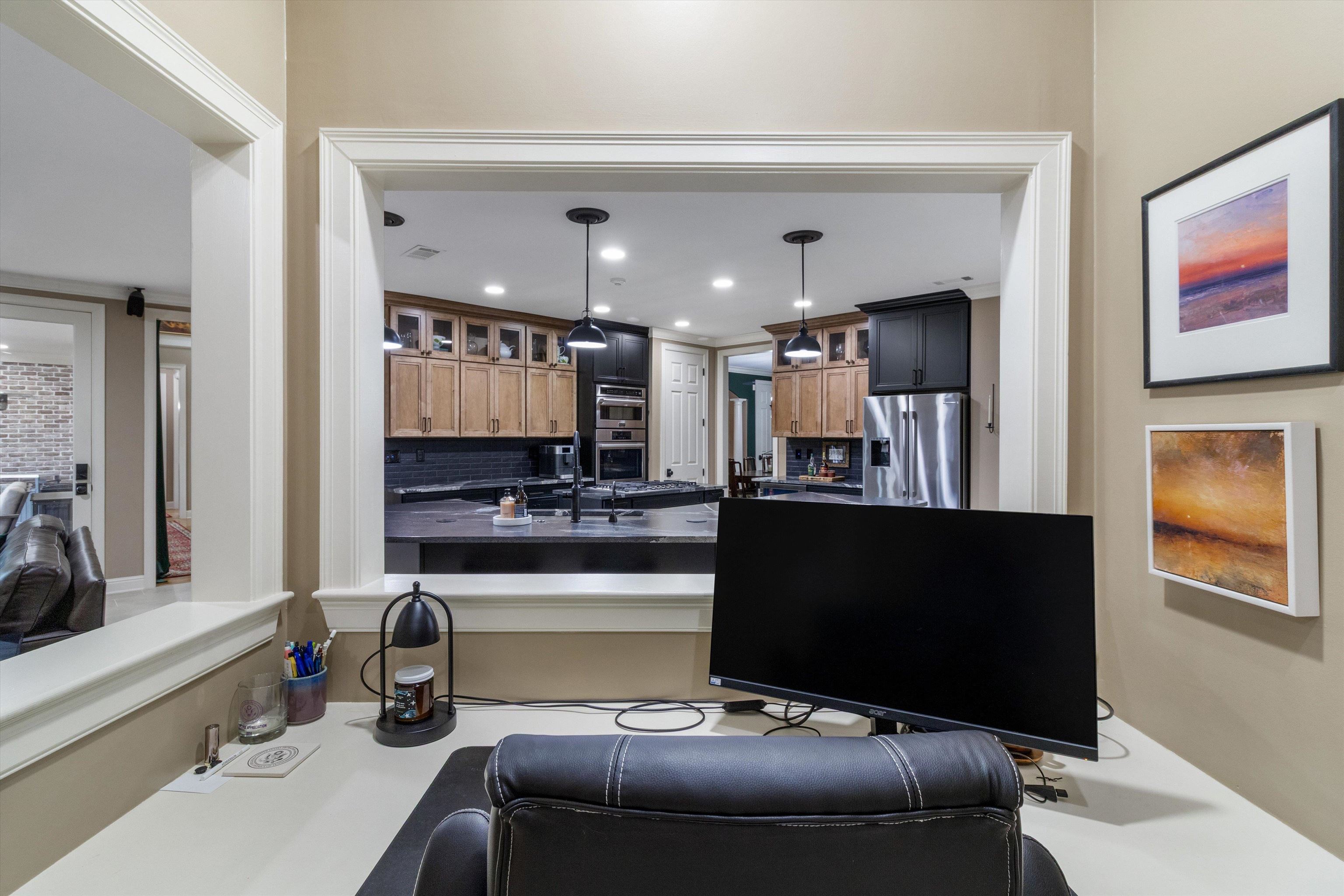 3229 BEDFORD LN