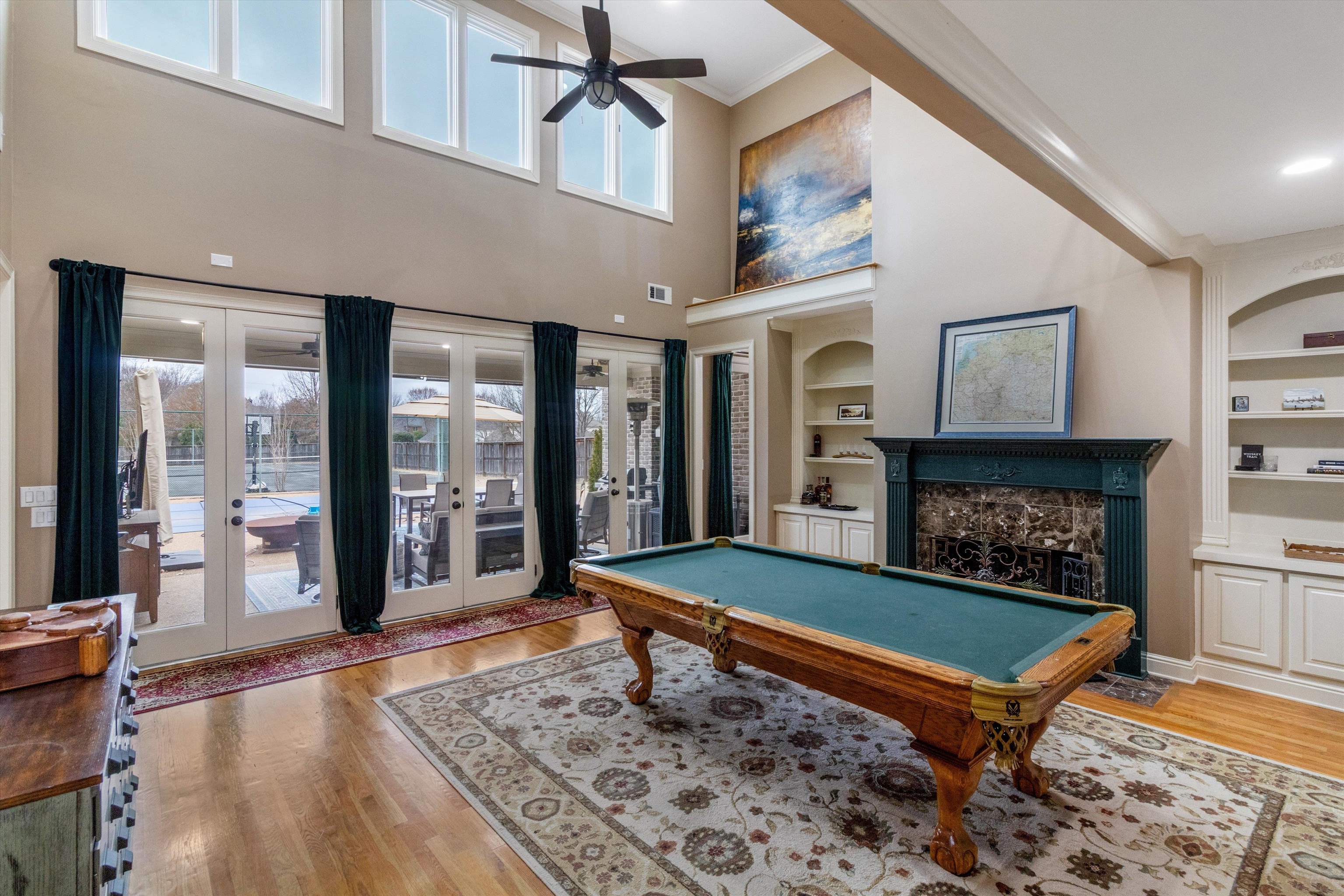 3229 BEDFORD LN