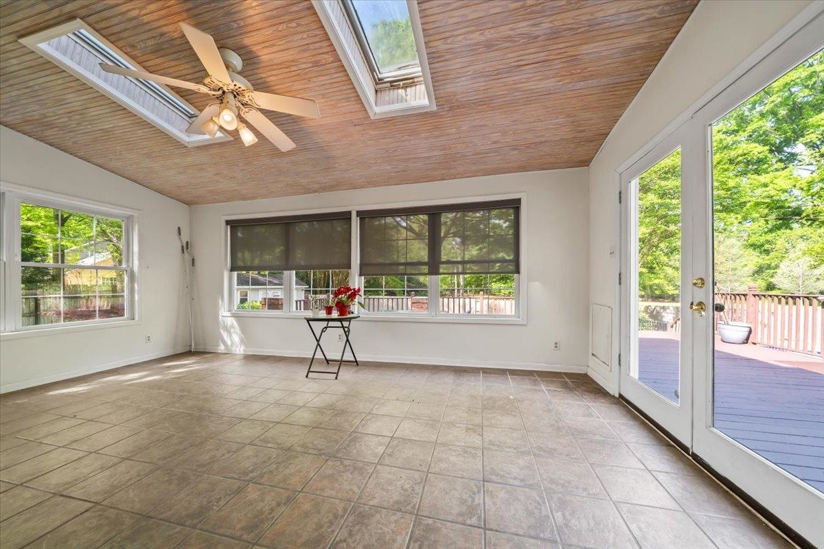 1217 SADDLE RIDGE DR