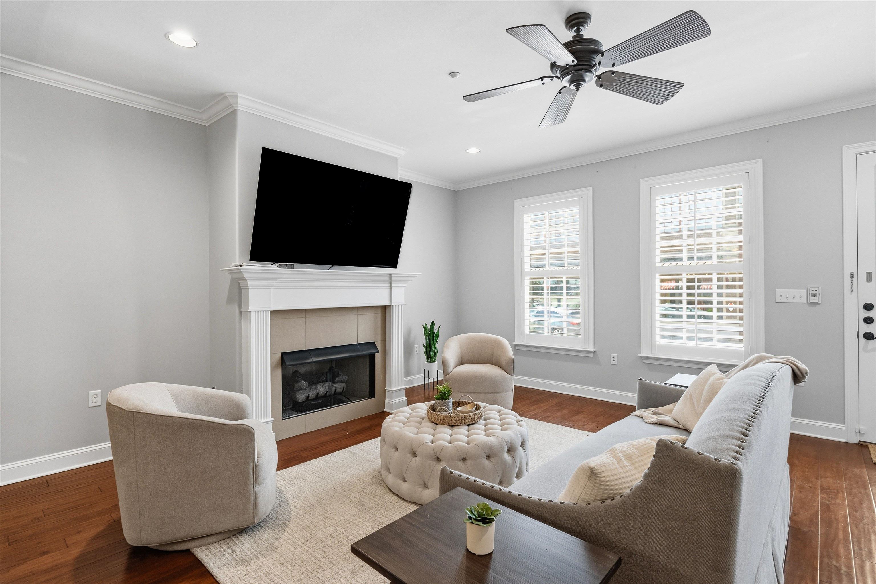 65 E PONTOTOC AVE Unit: 101