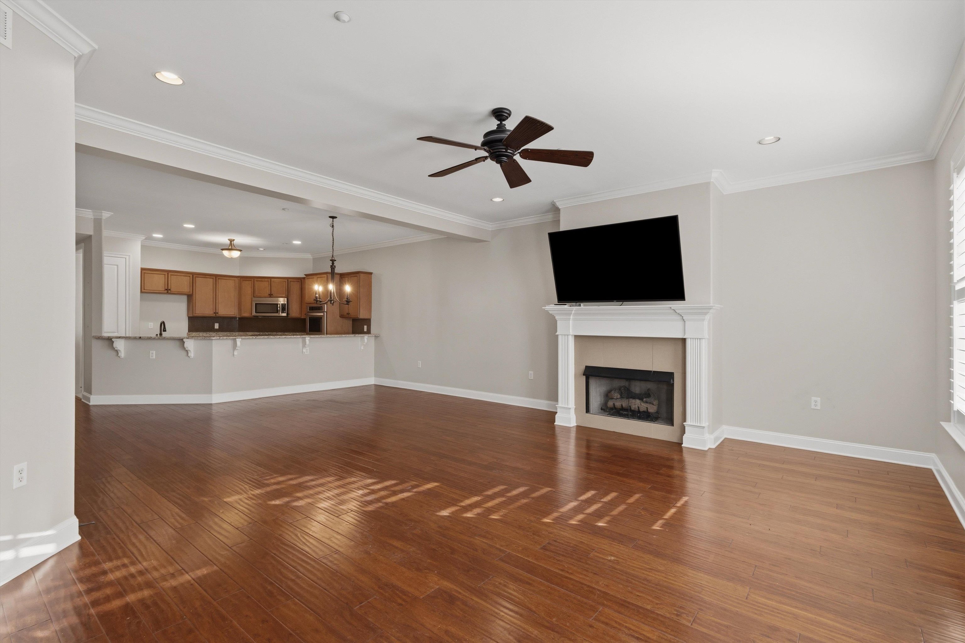 65 E PONTOTOC AVE Unit: 101