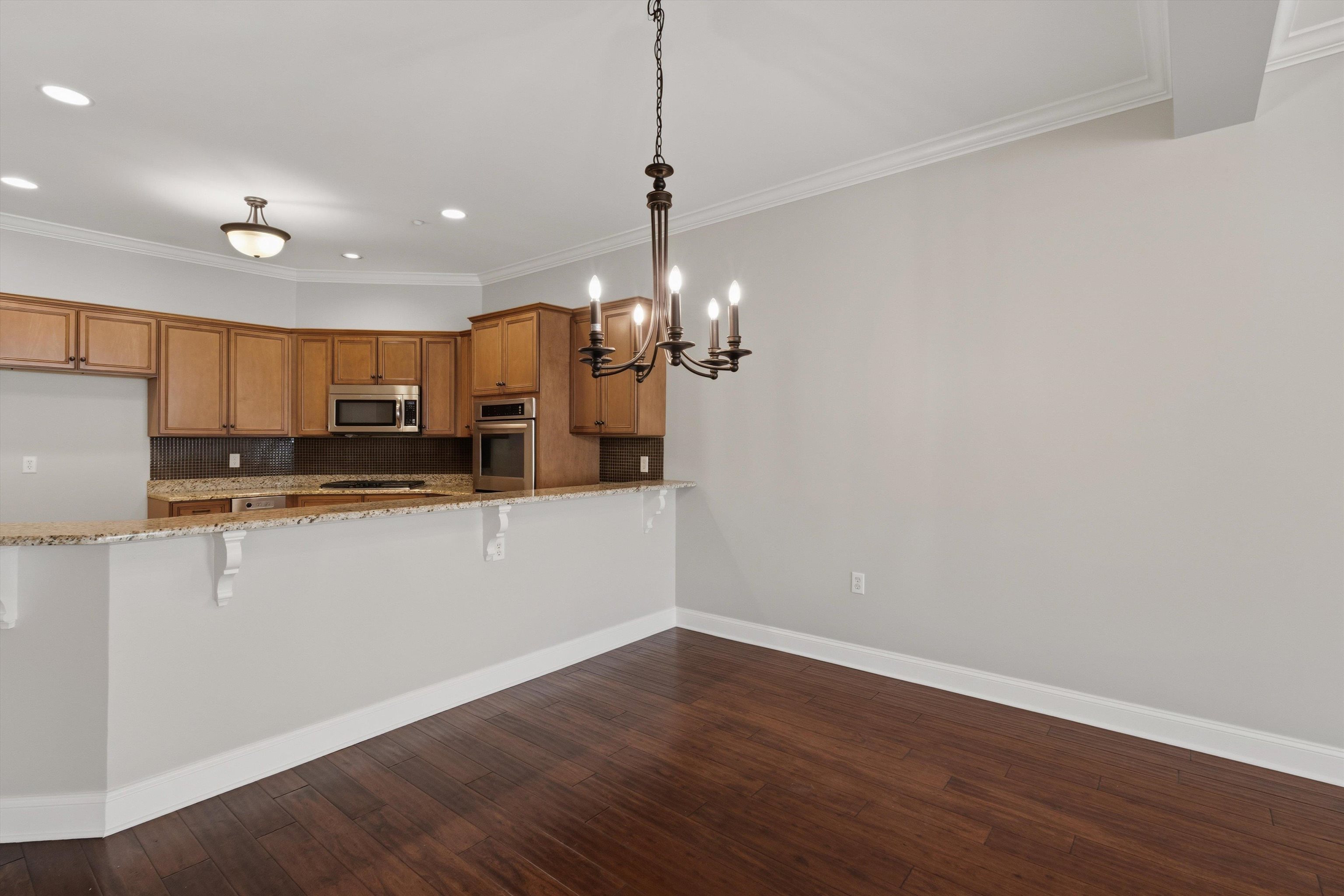65 E PONTOTOC AVE Unit: 101