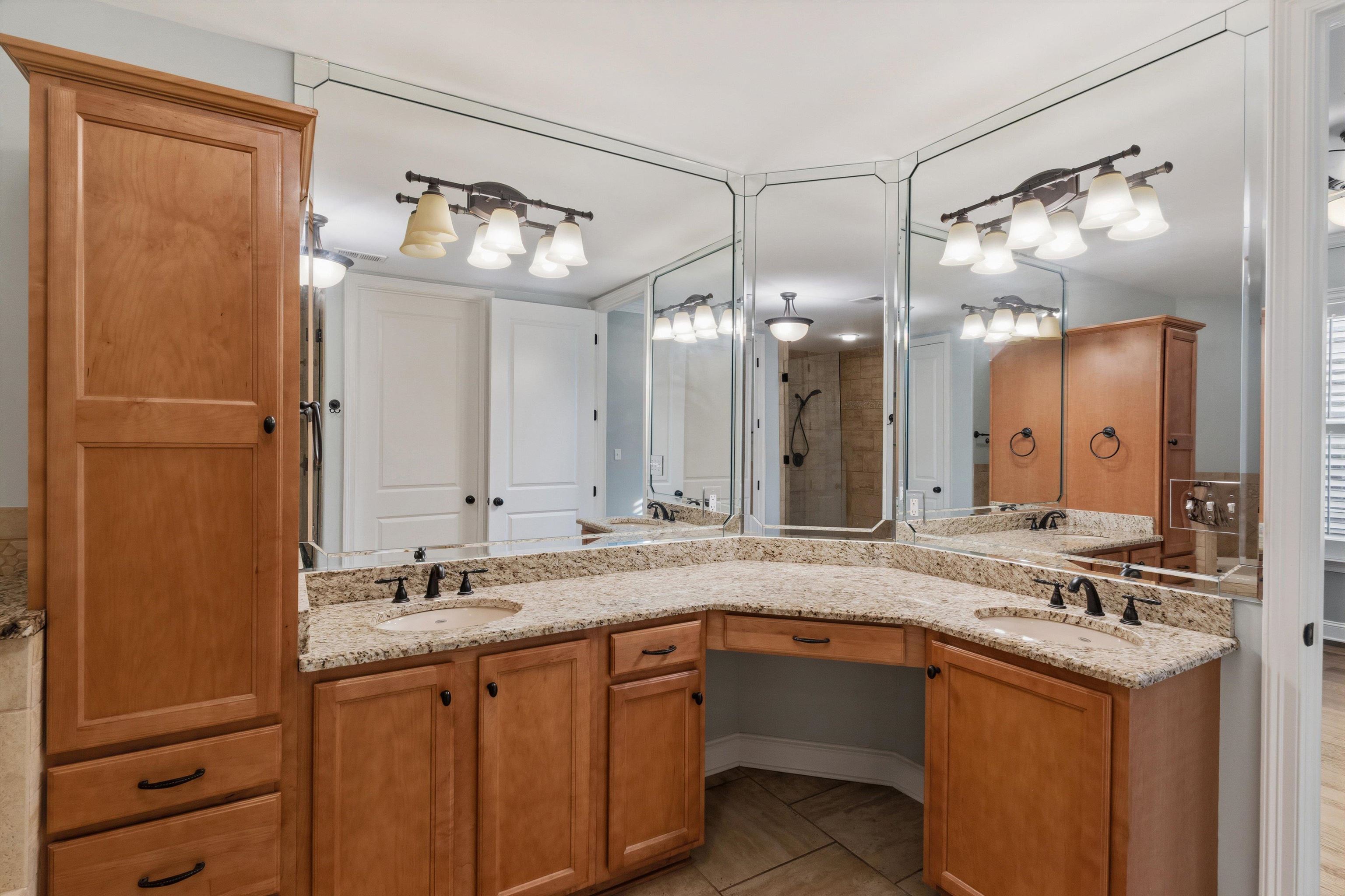 65 E PONTOTOC AVE Unit: 101