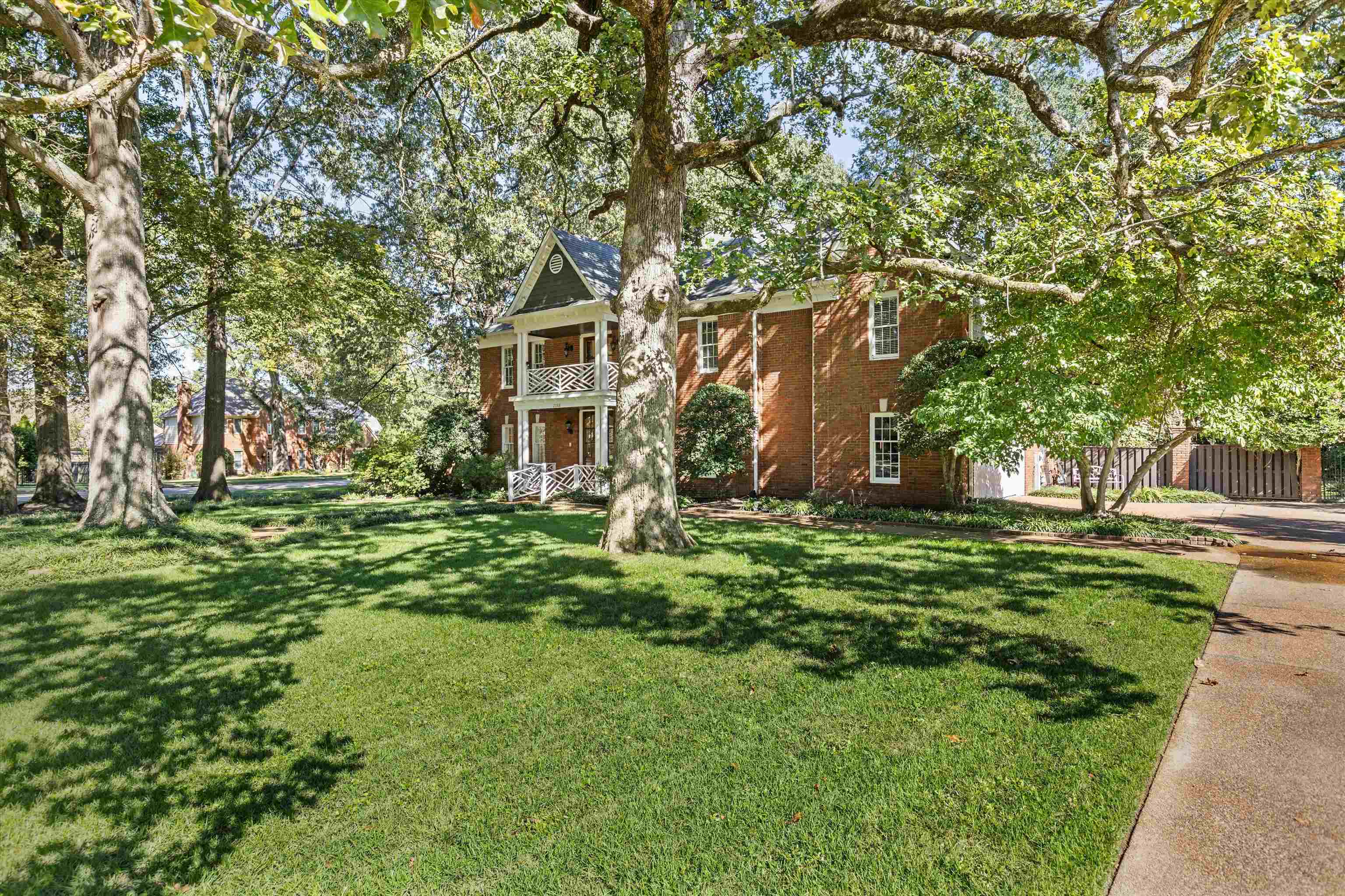 2088 DEERWOODS CV