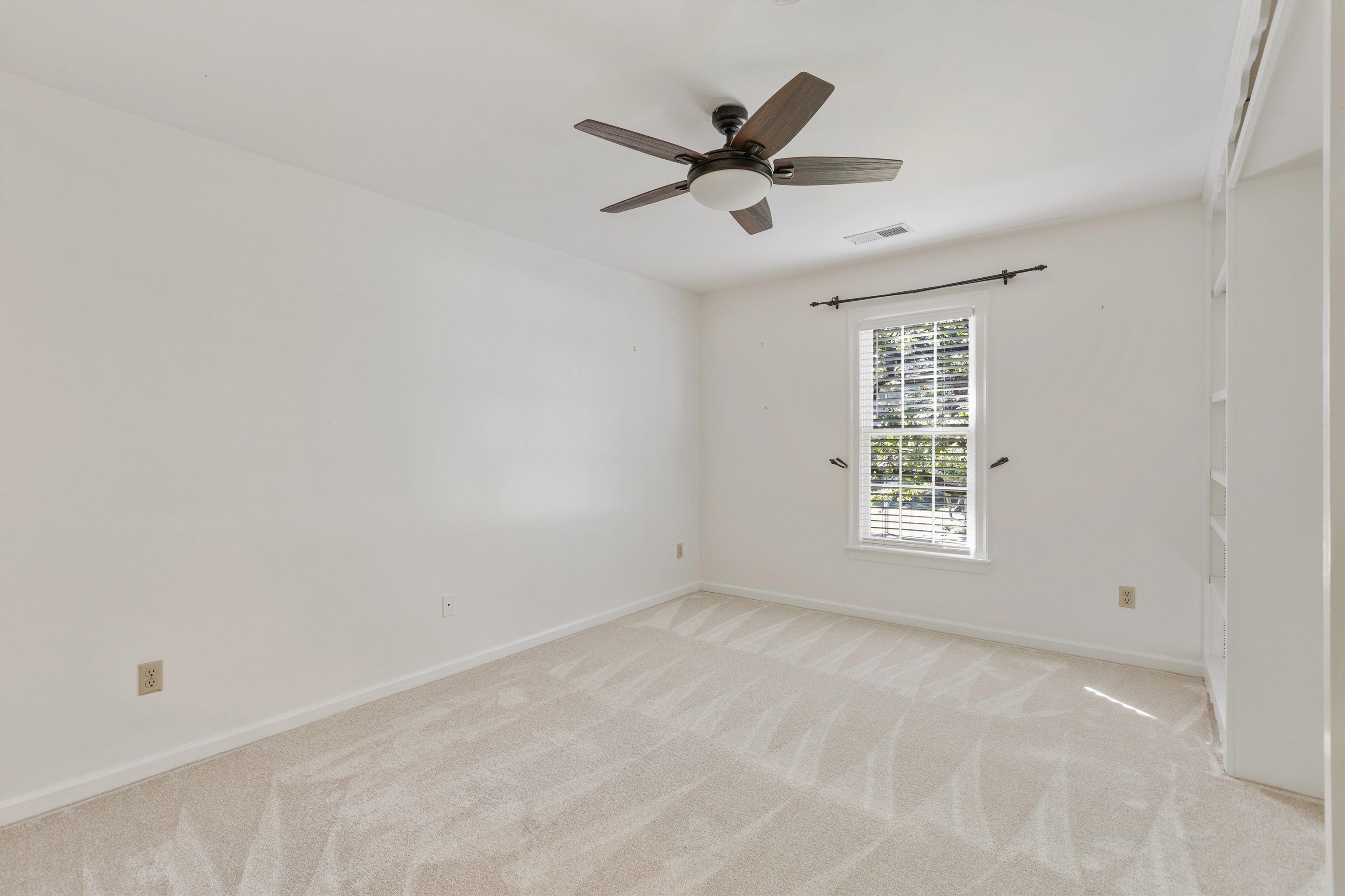 2088 DEERWOODS CV