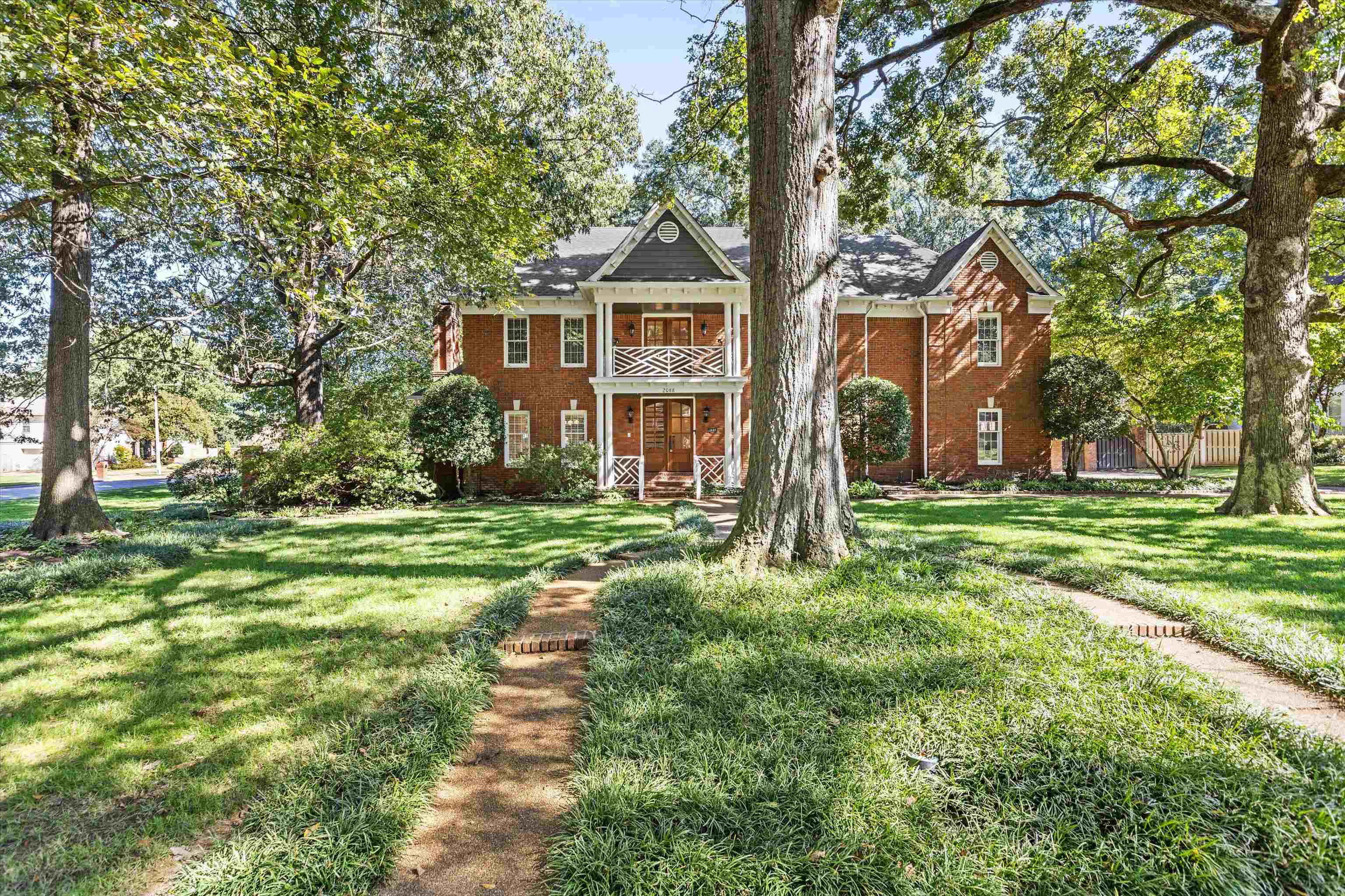 2088 DEERWOODS CV