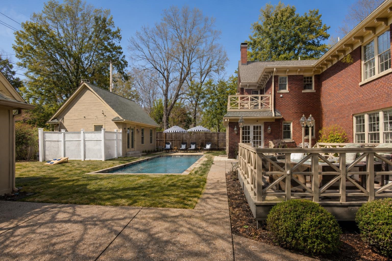 777 WEST DR