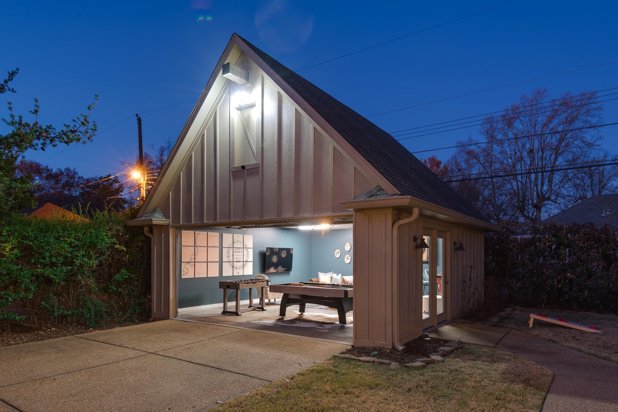 777 WEST DR